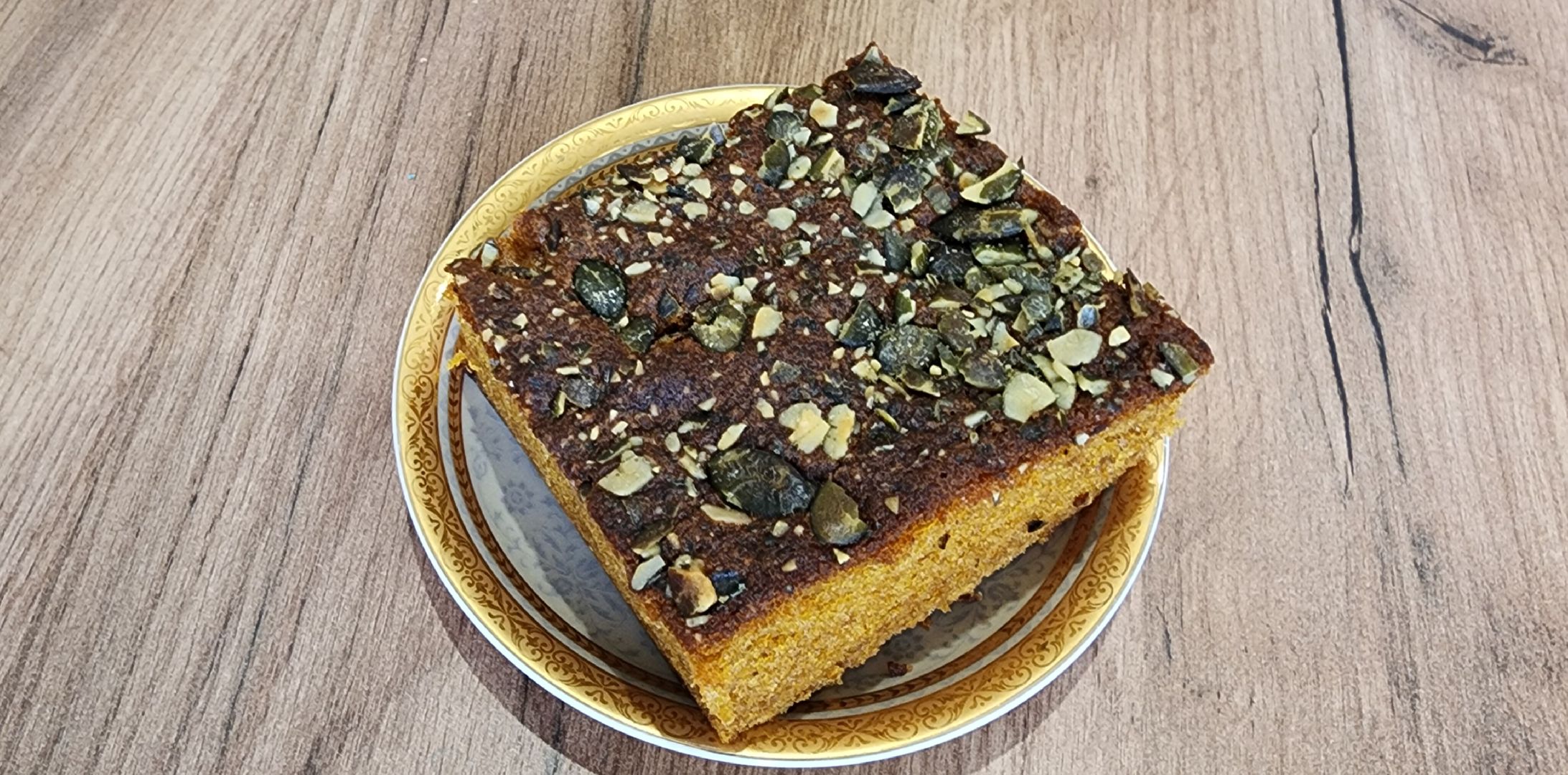 Общество , Здоровье, Всемирный день пчел,