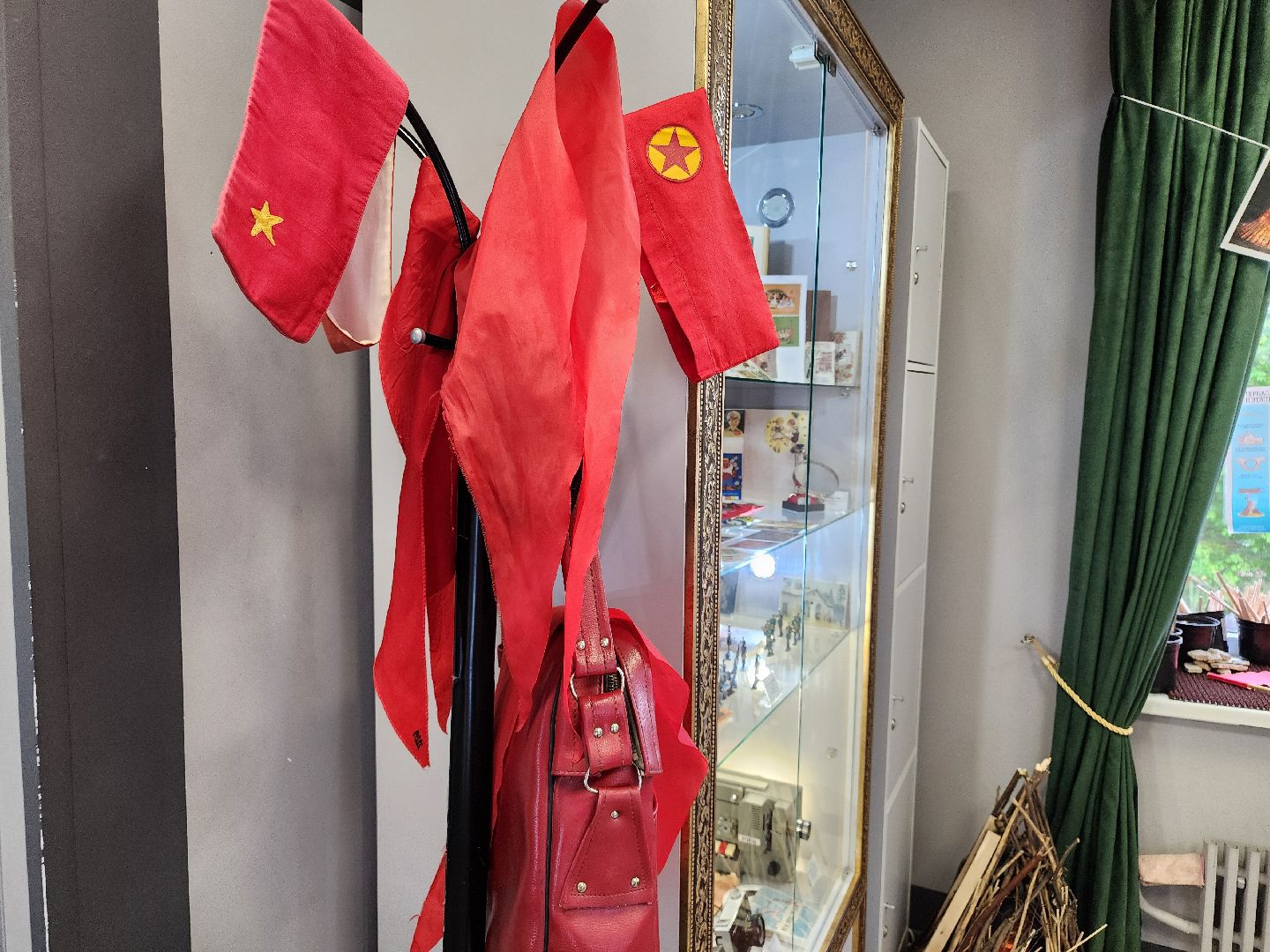 сергиев посад, музей частных коллекций, день пионерии, пионеры,