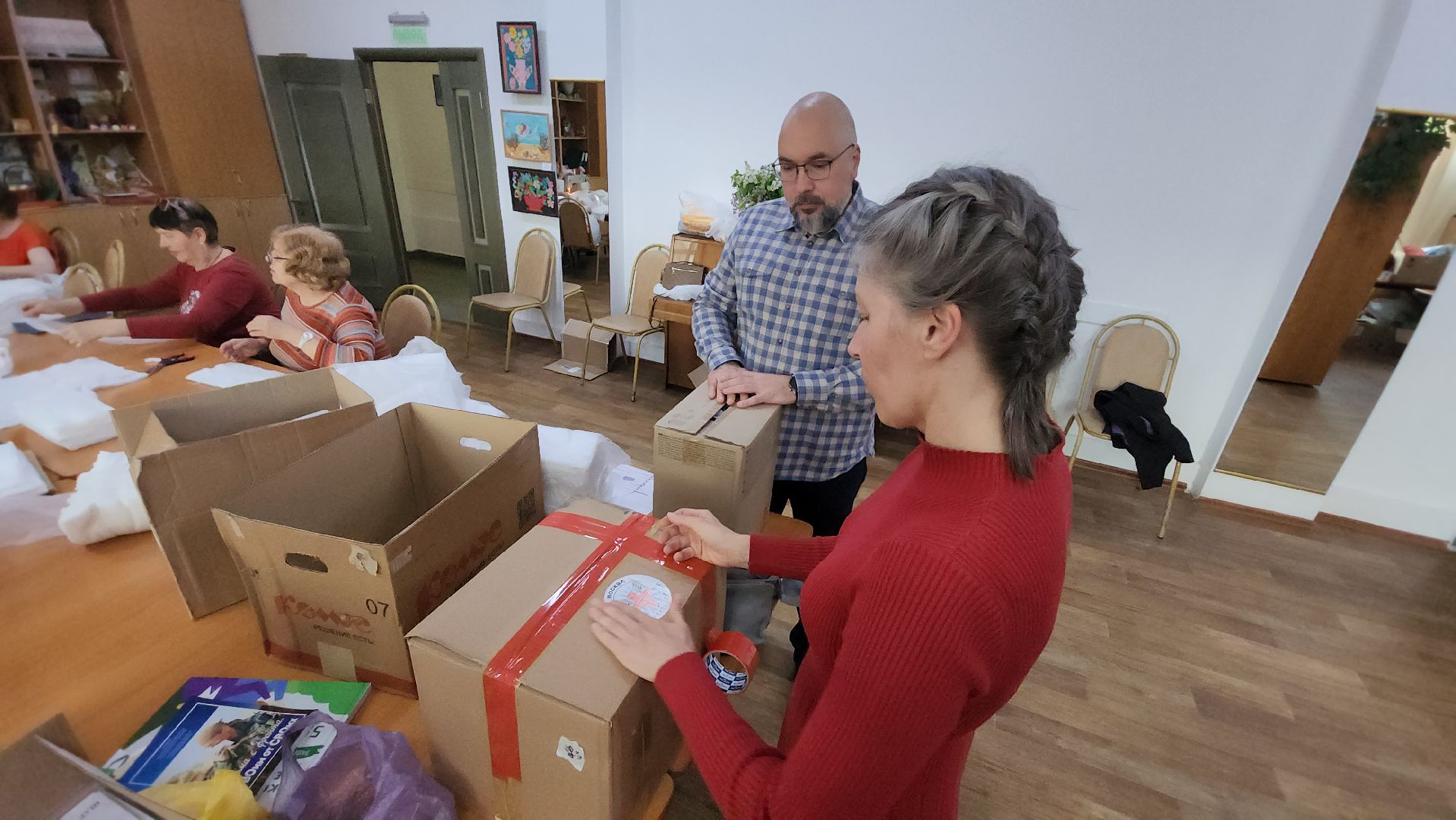 серпухов, поселок оболенск, волонтеры, сво, серпуховский депутат, индивидуальные перевязочные пакеты,