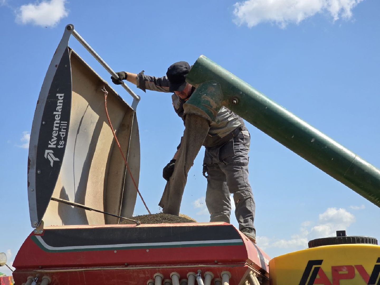 можайск, можайский муниципальный округ, подмосковье, сельское хозяйство, весенне-полевые работы, совхоз можайский,