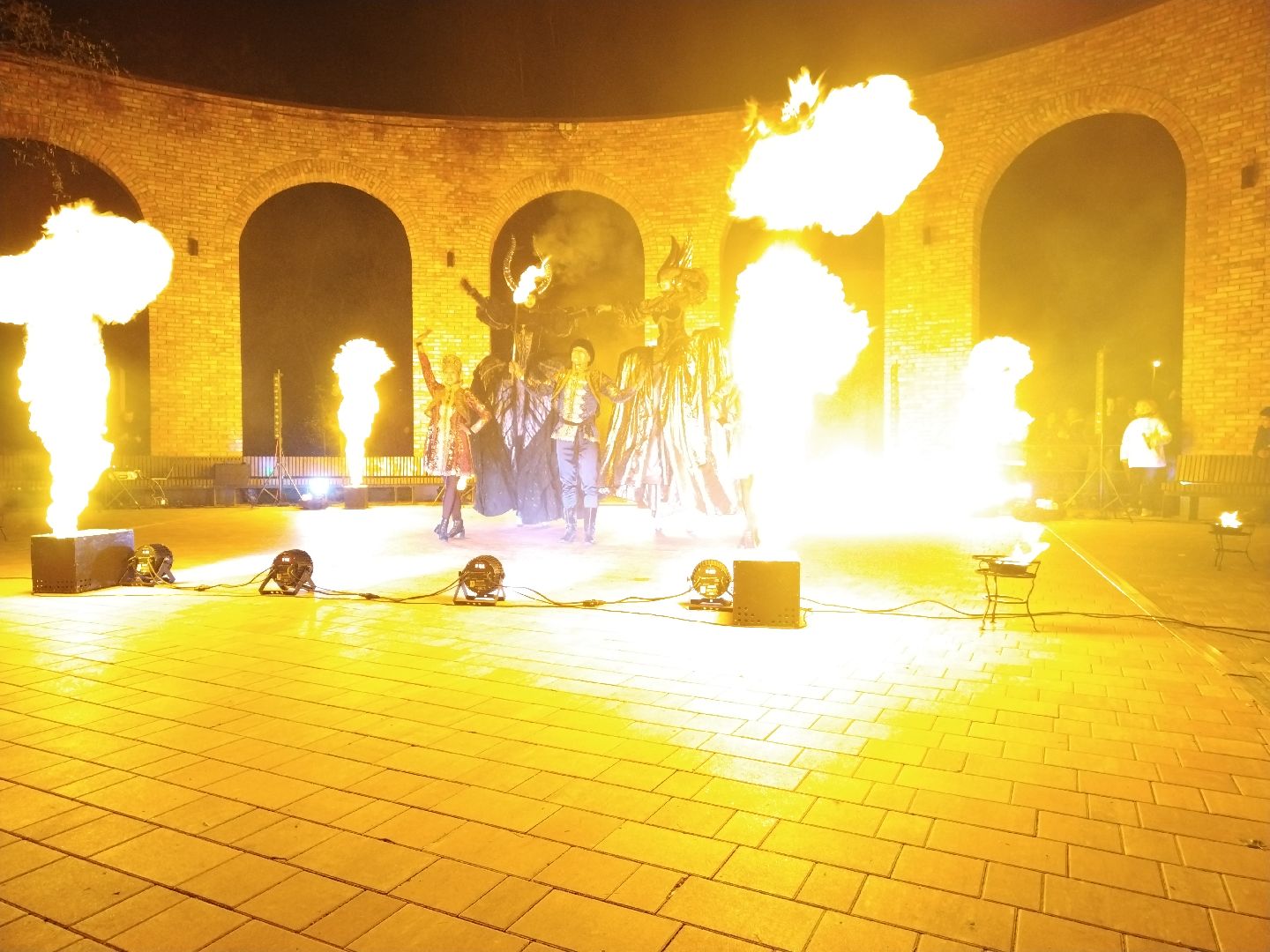 Саламандра, Мытищи, театр огненных легенд, огненное шоу, акведук, Парк Мира