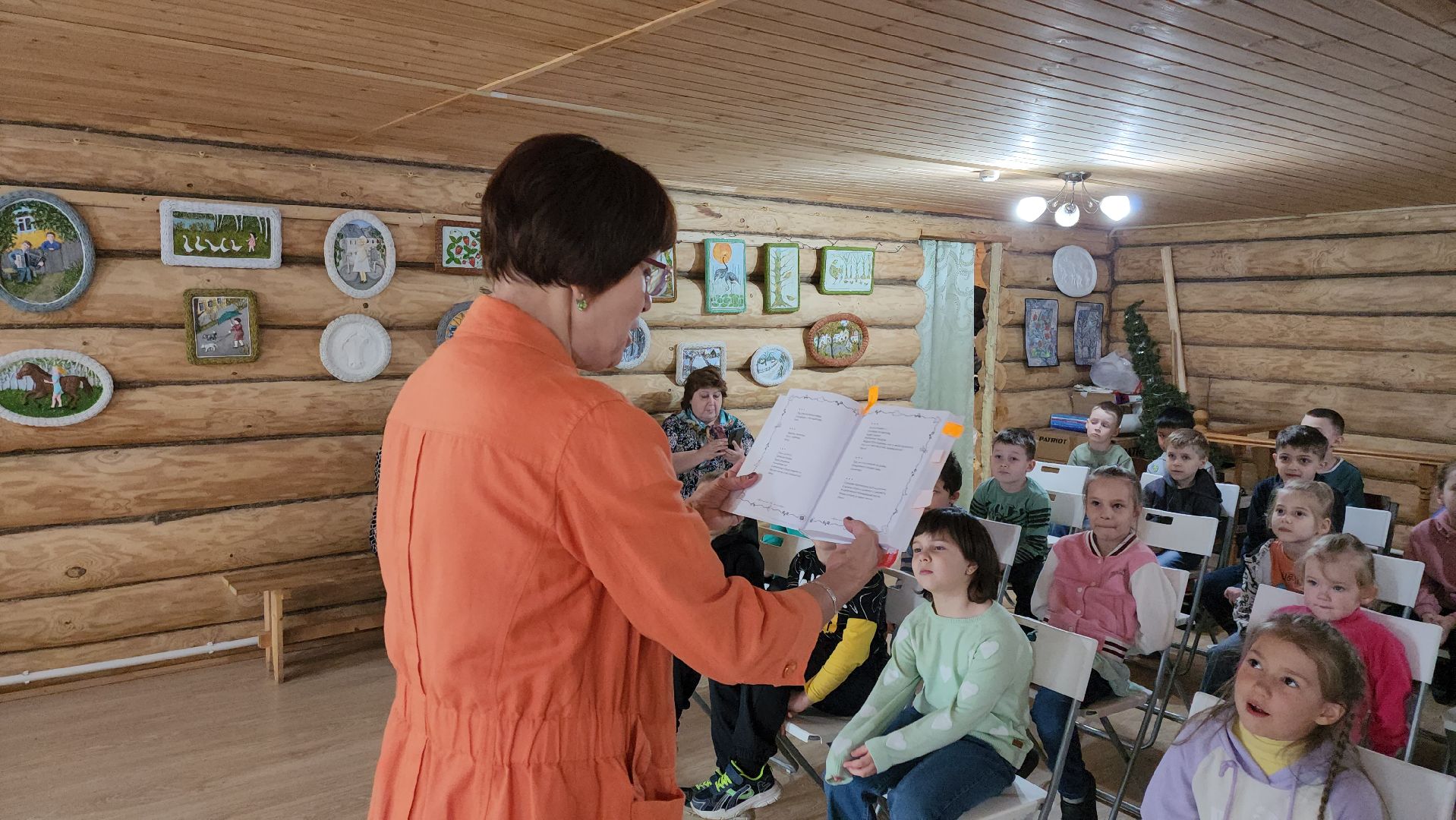 кашира, выставка картин, дом творчества имени бориса щукина, лето , животные, прикладное искусство, живопись, пэчворк,