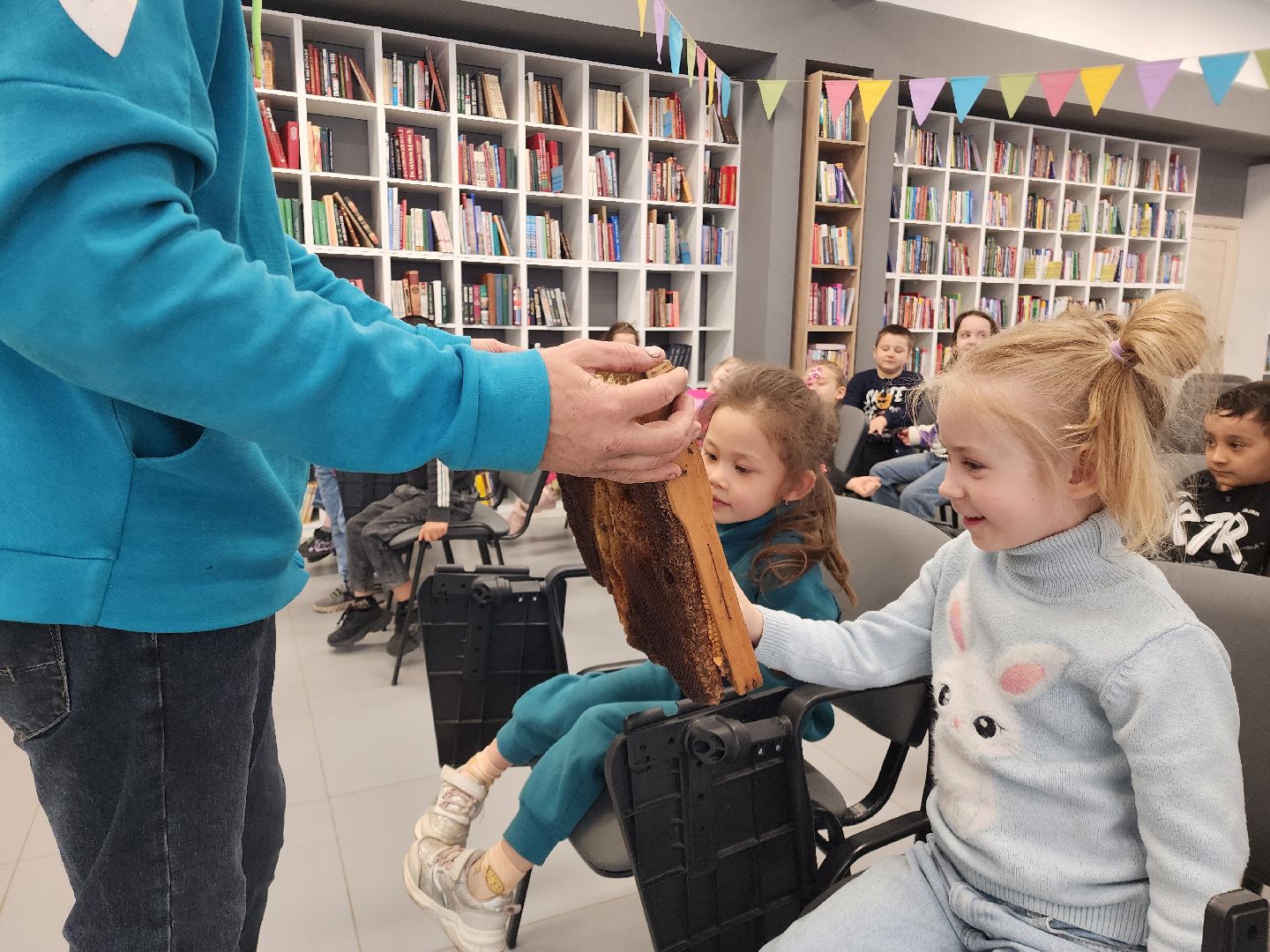 всемирный день пчеловодства, шатурский округ, пчеловоды россии,