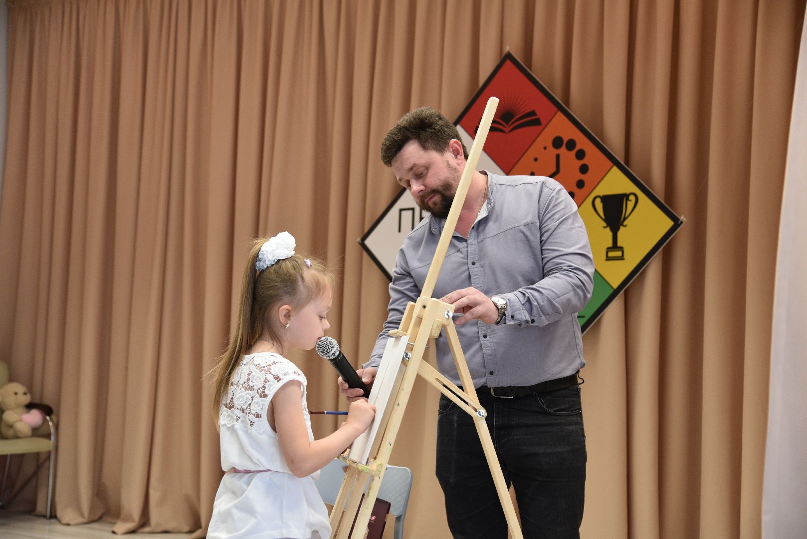 лотошино, лотошинская школа 1, дети, образование, первоклассники,