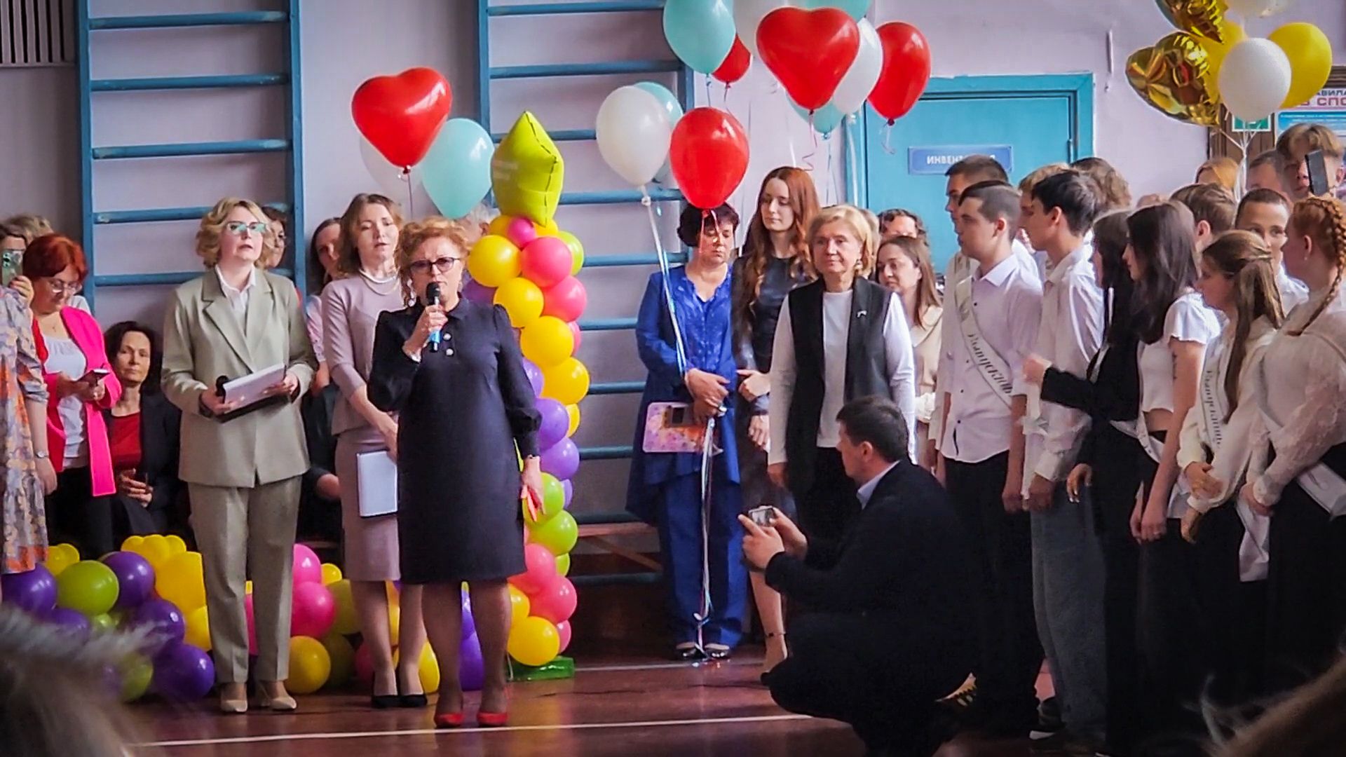 бронницы, последний звонок 9 класс, школа имени Тимофеева , бронницкие девятиклассники ,