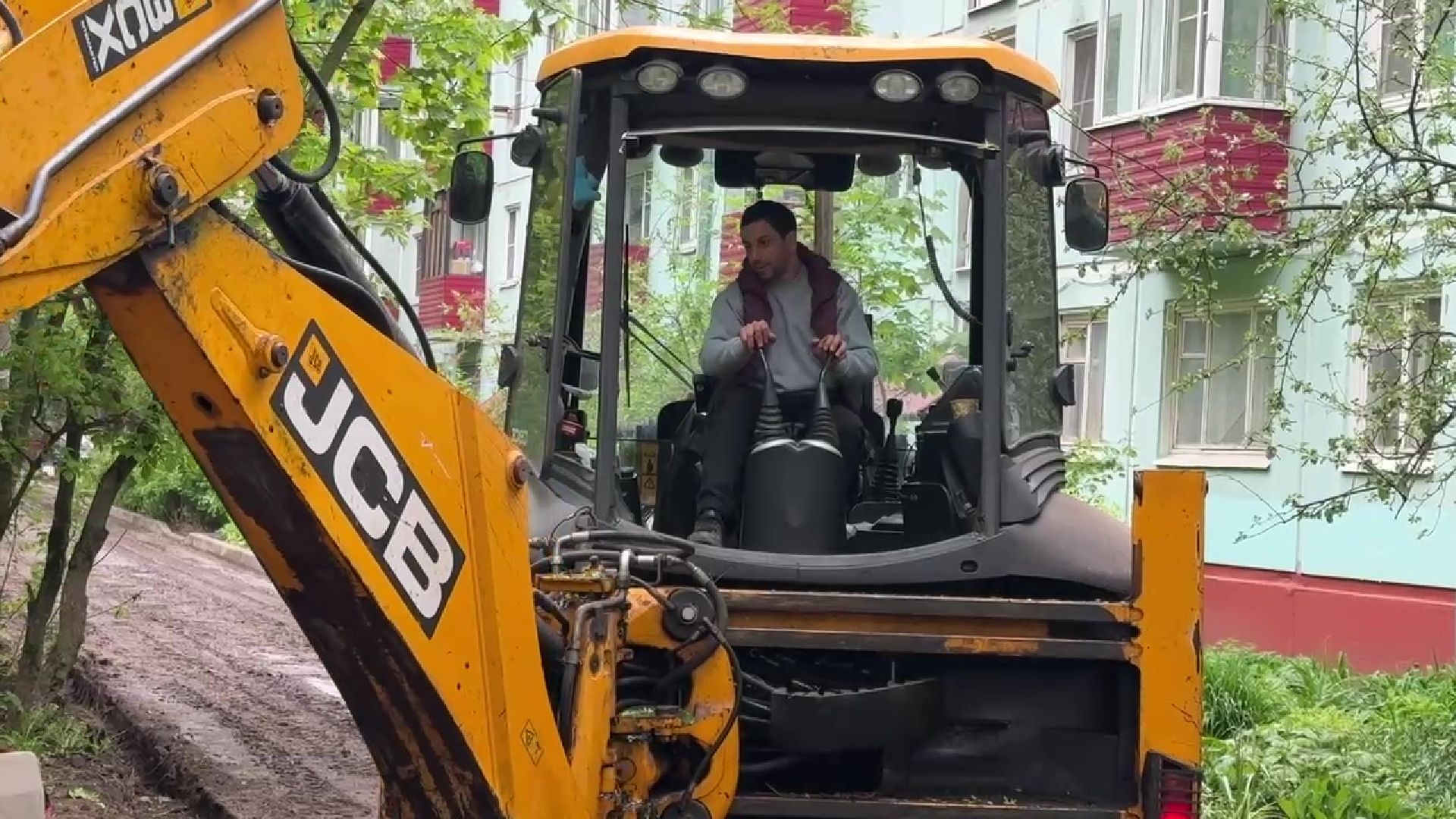 Реутов, благоустройство, комфортная городская среда, дорожки, асфальт, бордюры,