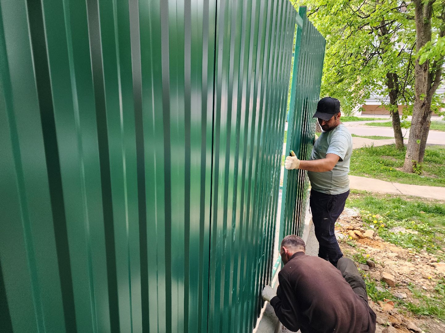 чехов, улица чехова, контейнерная площадка, капитальный ремонт, модернизация, реконструкция, новое ограждение, крыша, твердое покрытие, дополнительные баки, бункер для КГО,