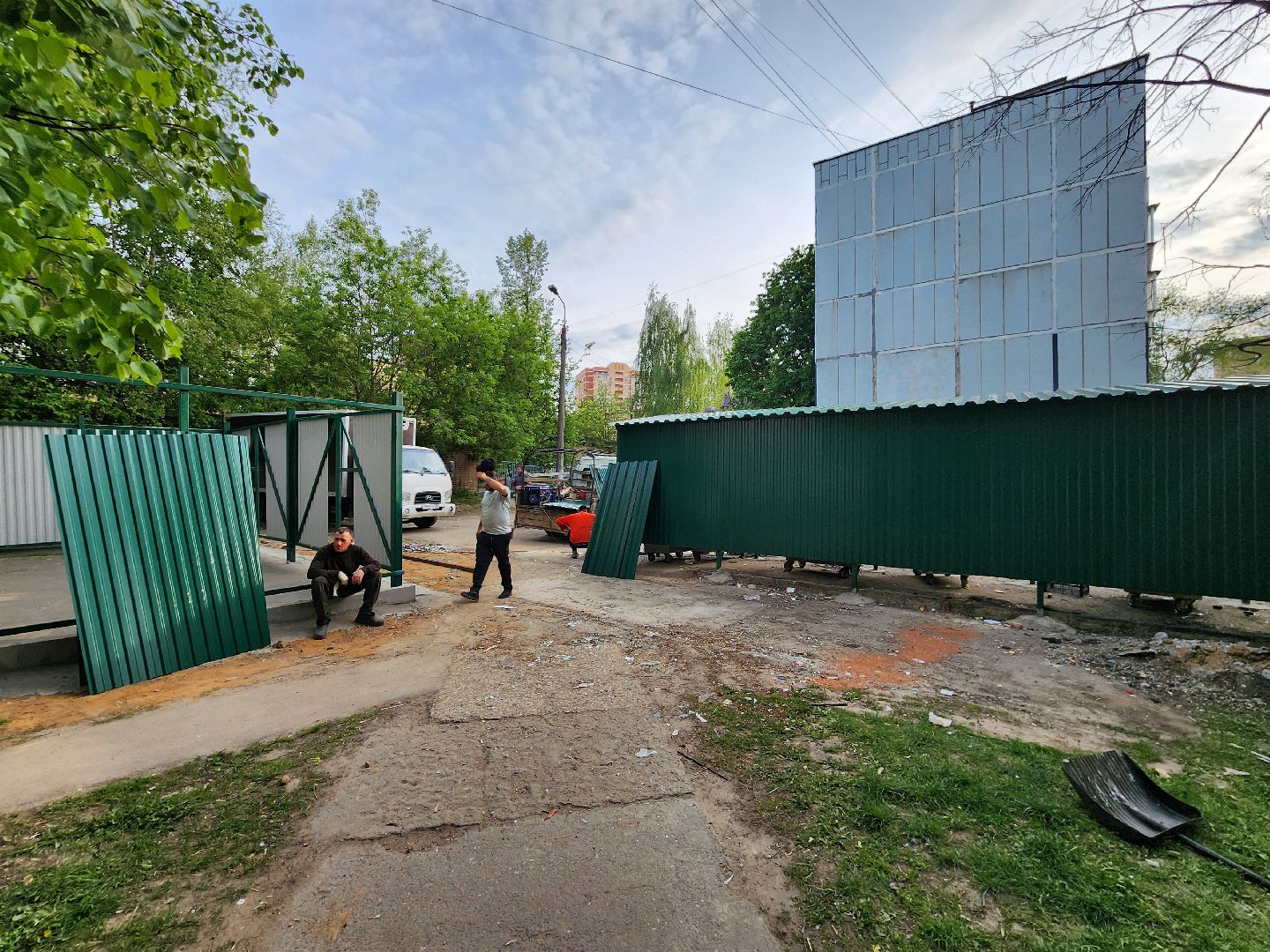 чехов, улица чехова, контейнерная площадка, капитальный ремонт, модернизация, реконструкция, новое ограждение, крыша, твердое покрытие, дополнительные баки, бункер для КГО,