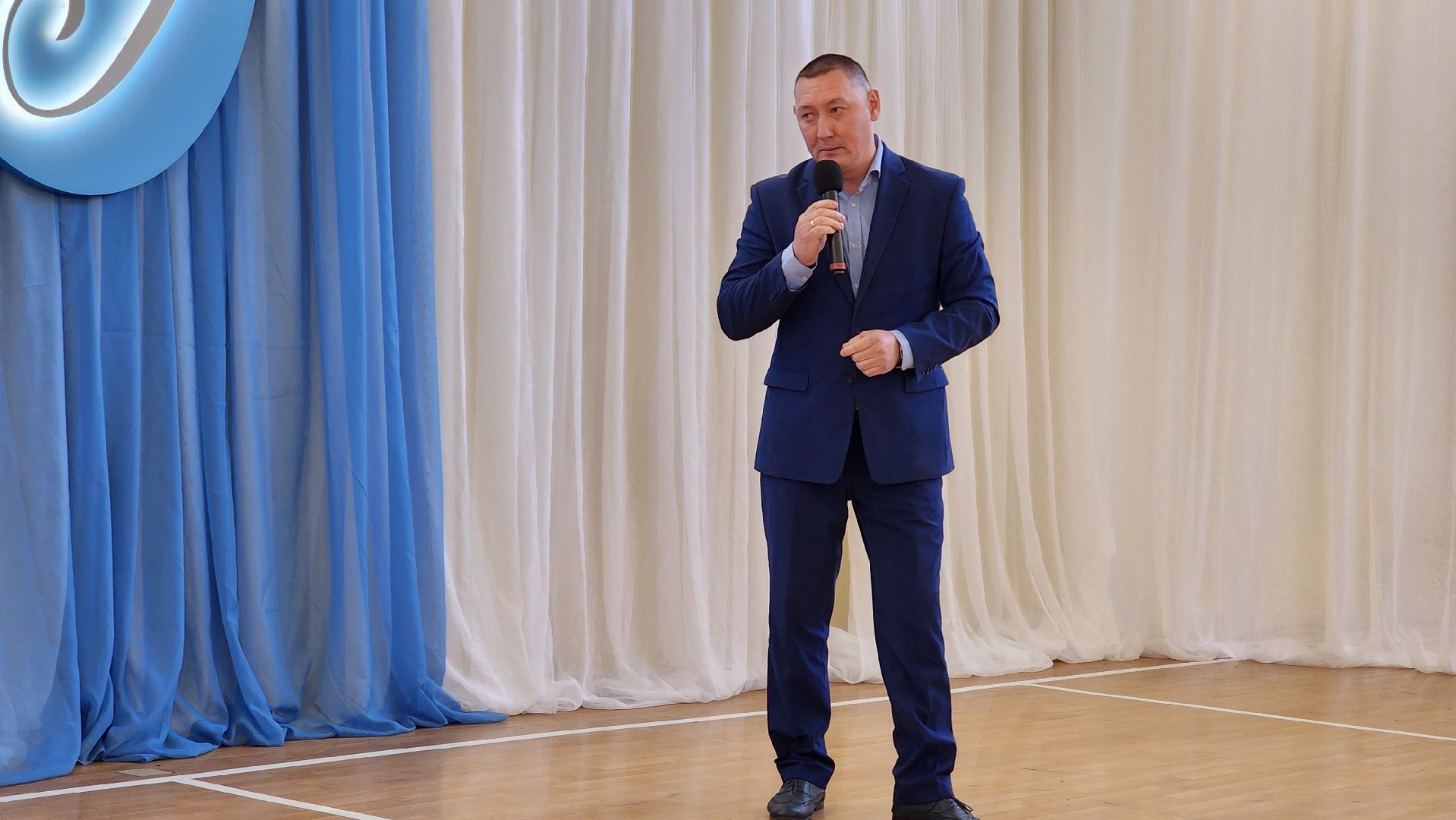 последний звонок, выпускники, гимназия, ногинск, богородский городской округ,