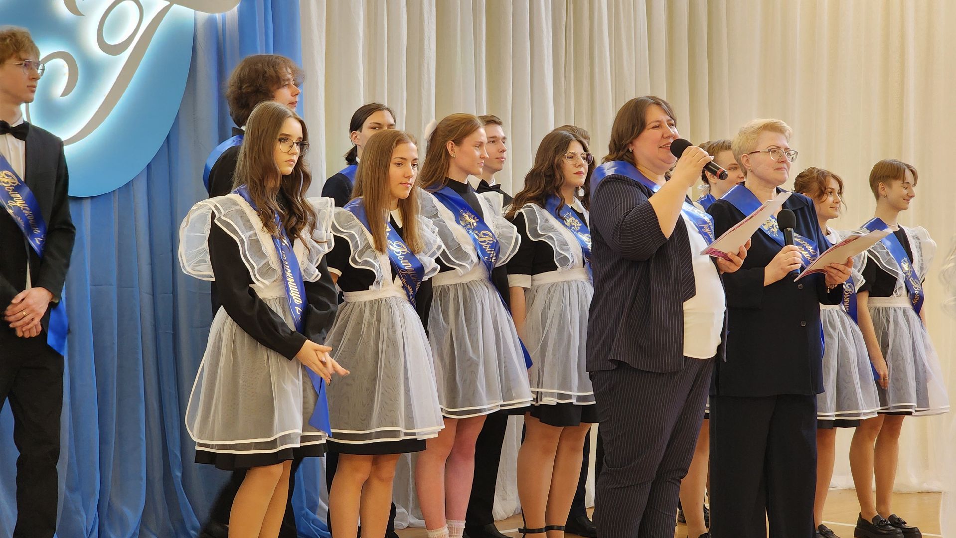 последний звонок, выпускники, гимназия, ногинск, богородский городской округ,