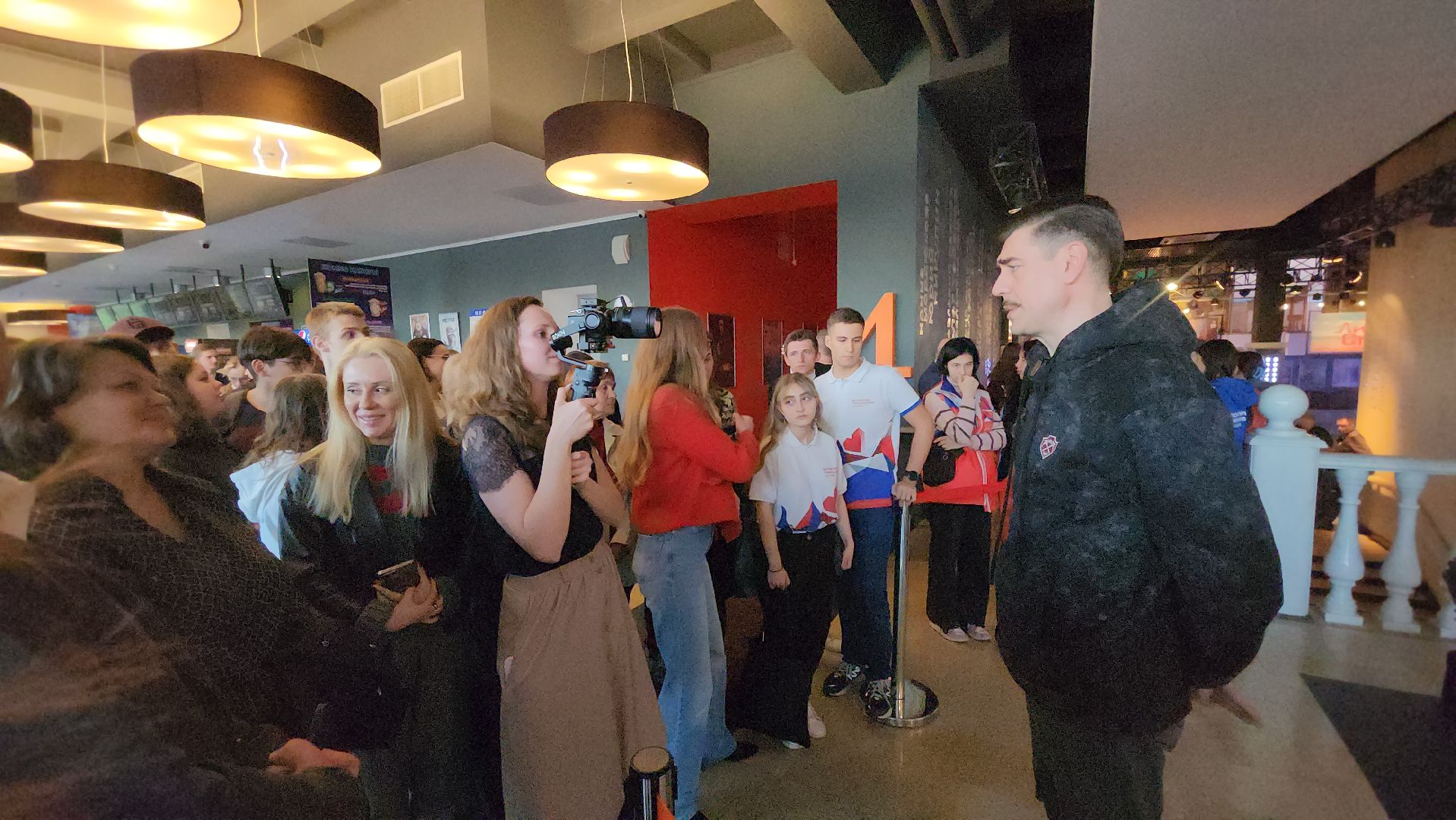 Люберцы, алдан, сво, актер дмитрий дюжев, кинотеатр октябрь в люберцах, спецпоказ фильма,