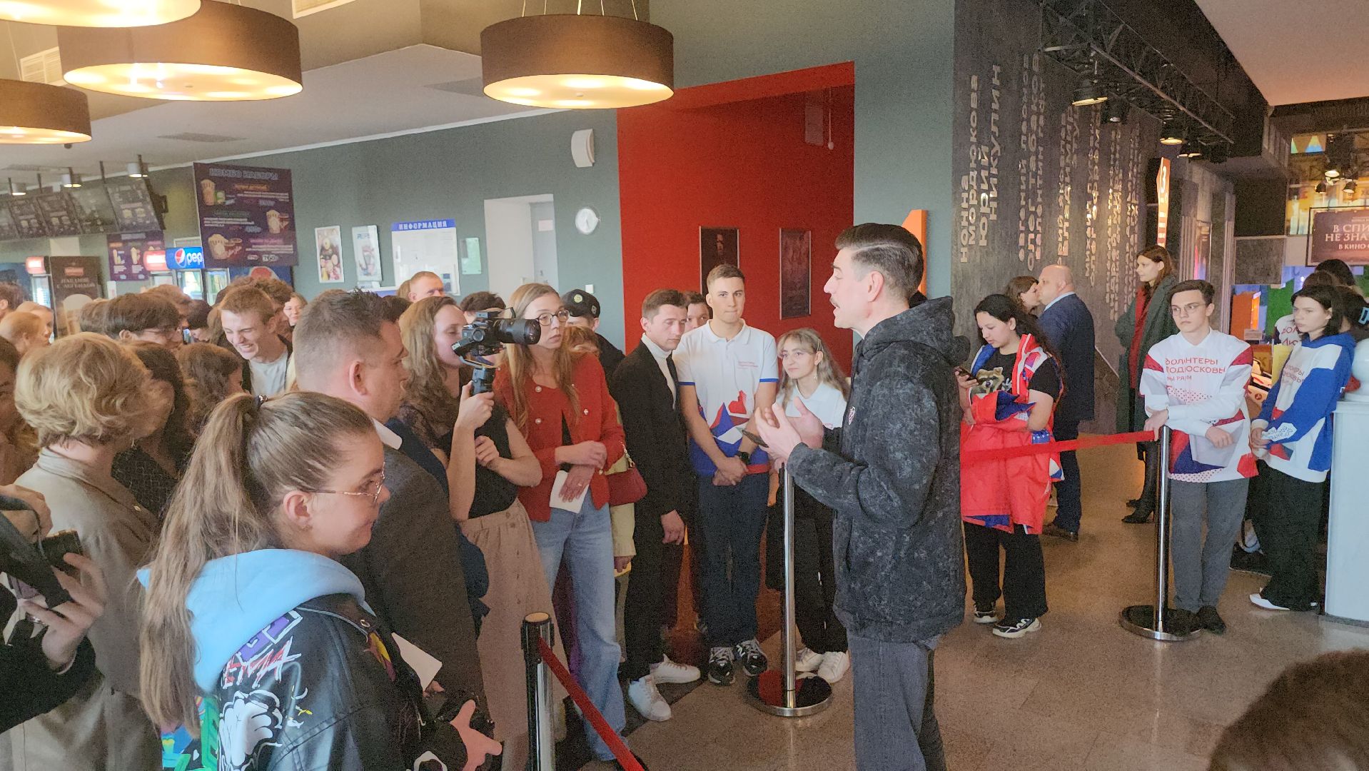 Люберцы, алдан, сво, актер дмитрий дюжев, кинотеатр октябрь в люберцах, спецпоказ фильма,