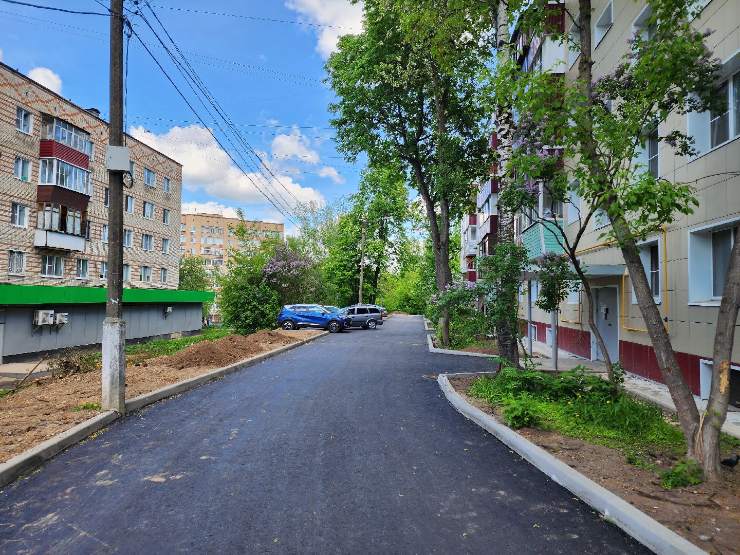 чехов, улица чехова, дворы, комплексное благоустройство, обновление, ремонт, парковки, проезды, пешеходные дорожки, спортивная площадка, зоны отдыха, скамейки, освещение, формирование комфортной городской среды,