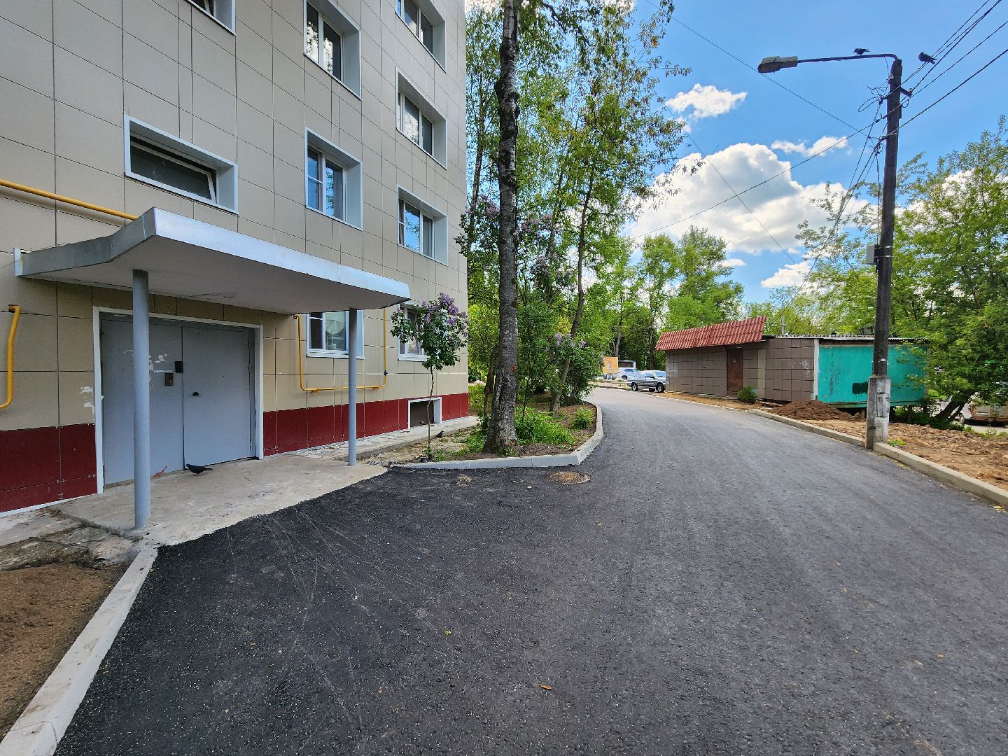 чехов, улица чехова, дворы, комплексное благоустройство, обновление, ремонт, парковки, проезды, пешеходные дорожки, спортивная площадка, зоны отдыха, скамейки, освещение, формирование комфортной городской среды,