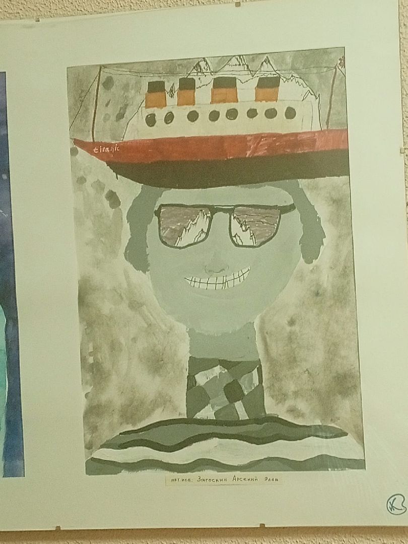 экспозиция, вертикалки, картины, детские рисунки,фантазия,художественная выставка, дом культуры,