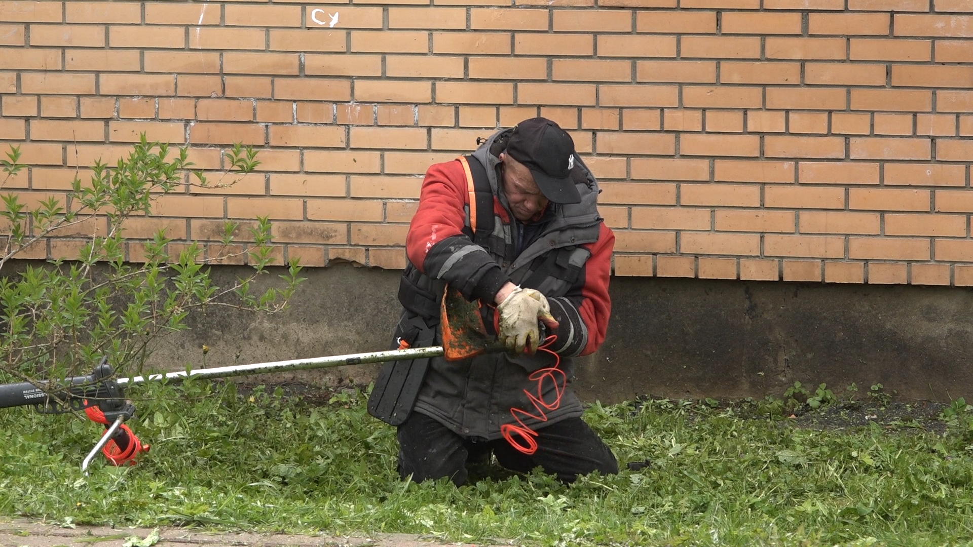 благоустройство, детская площадка, спортивная площадка, власиха спортивный, уборка территории,