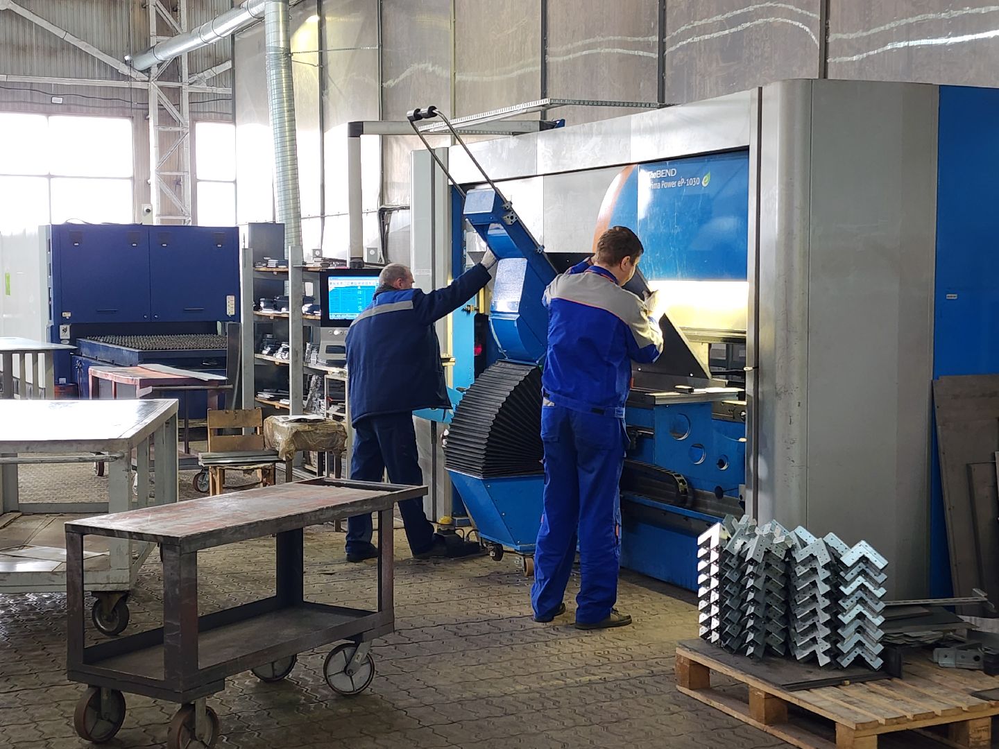 чехов, деревня люторецкое, завод электрощит, электротехническое оборудование, передовые технологии, автоматизация процессов, современное оборудование, станки, автоматизированные линии, уникальные разработки,