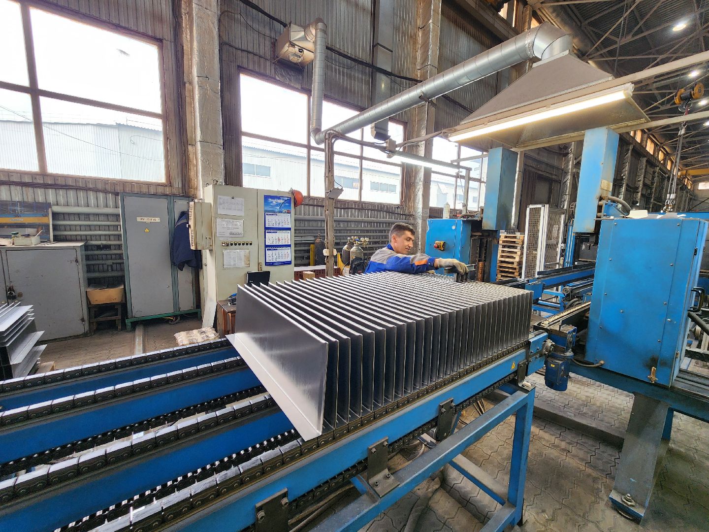 чехов, деревня люторецкое, завод электрощит, электротехническое оборудование, передовые технологии, автоматизация процессов, современное оборудование, станки, автоматизированные линии, уникальные разработки,