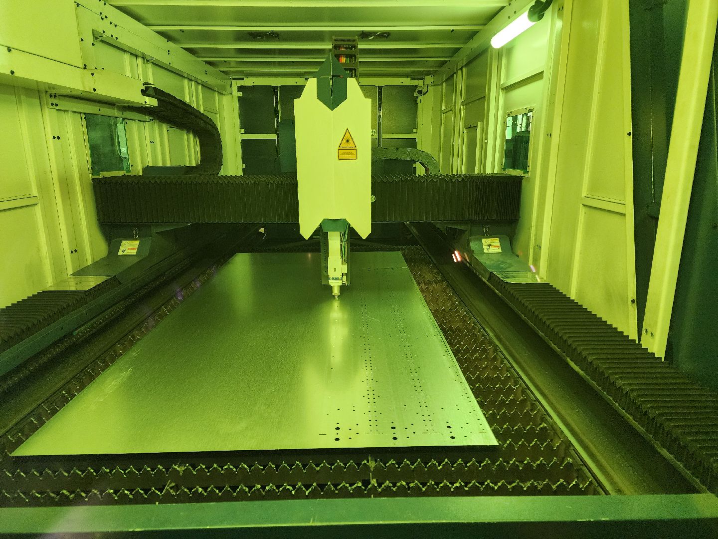 чехов, деревня люторецкое, завод электрощит, электротехническое оборудование, передовые технологии, автоматизация процессов, современное оборудование, станки, автоматизированные линии, уникальные разработки,