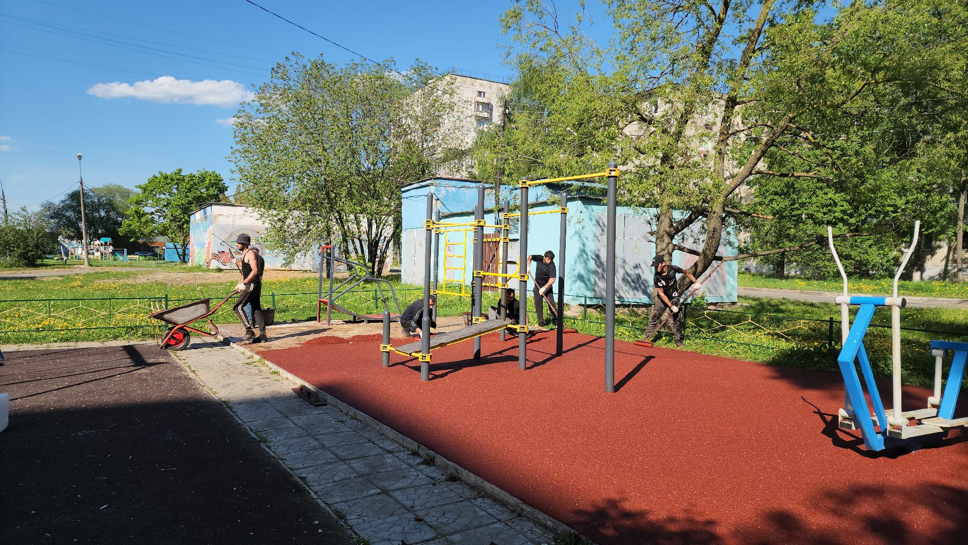 Резиновое покрытие , спортивная площадка, Лобня,