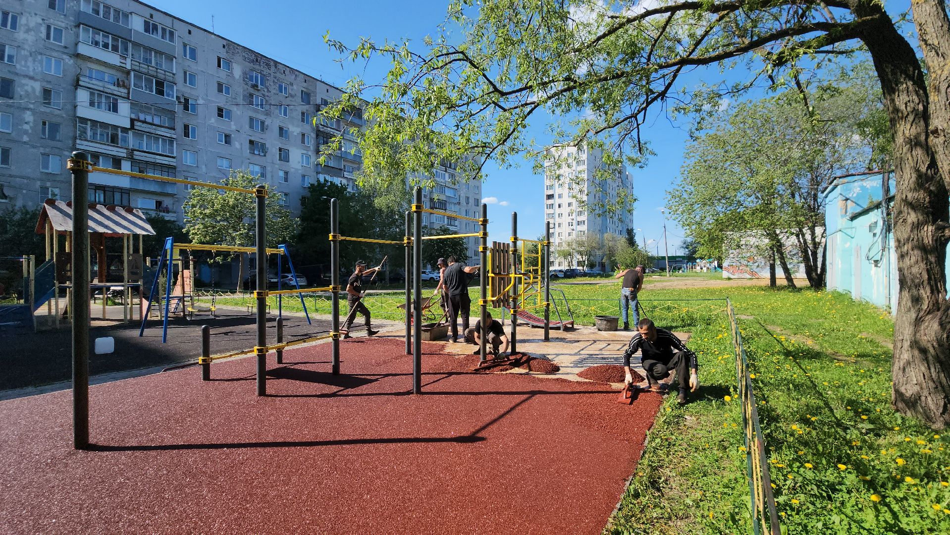 Резиновое покрытие , спортивная площадка, Лобня,