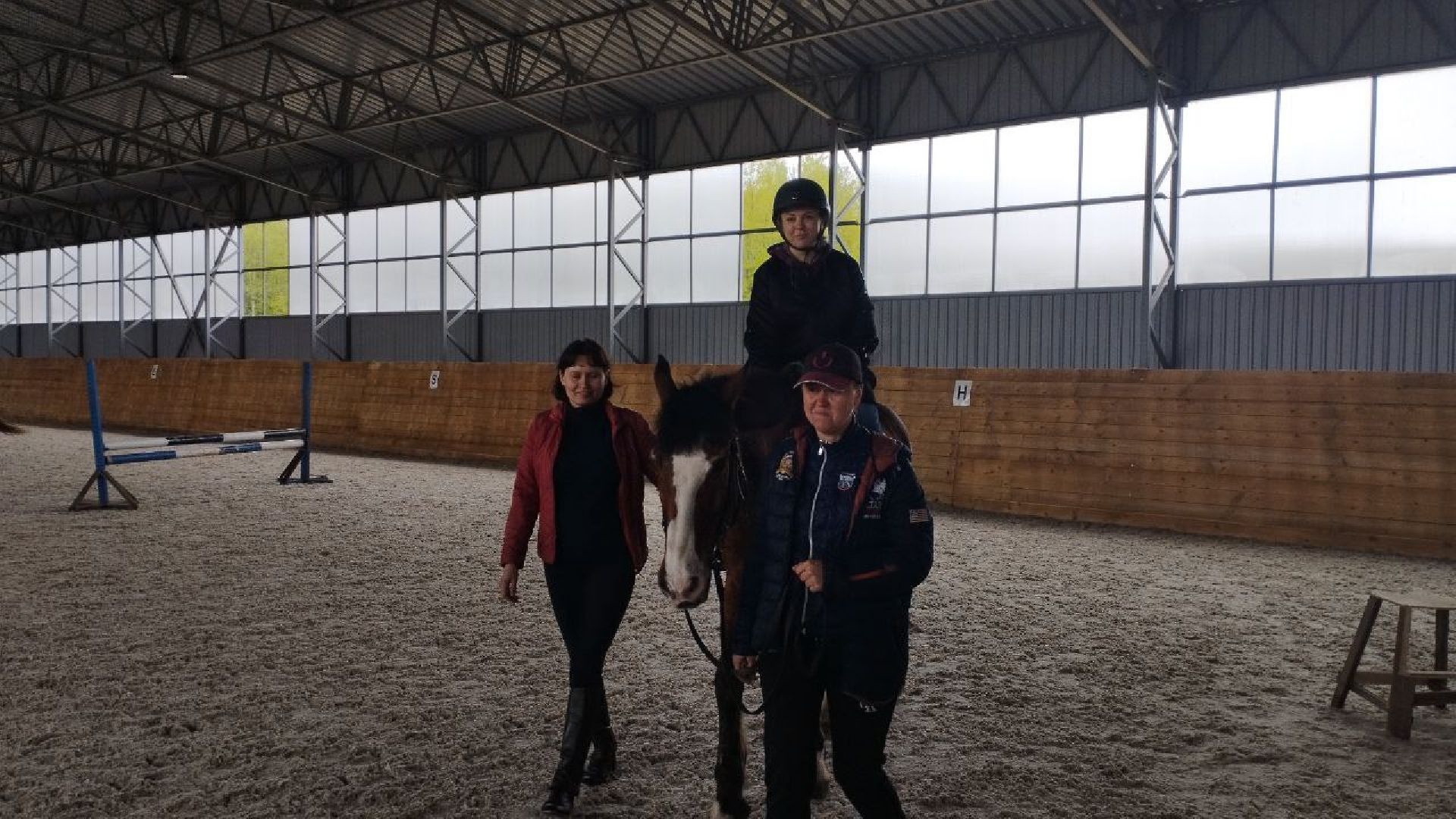 ивантеевка, центр социального обслуживания, иппотерапия, лошади, дети с овз, дети инвалиды,конный клуб,