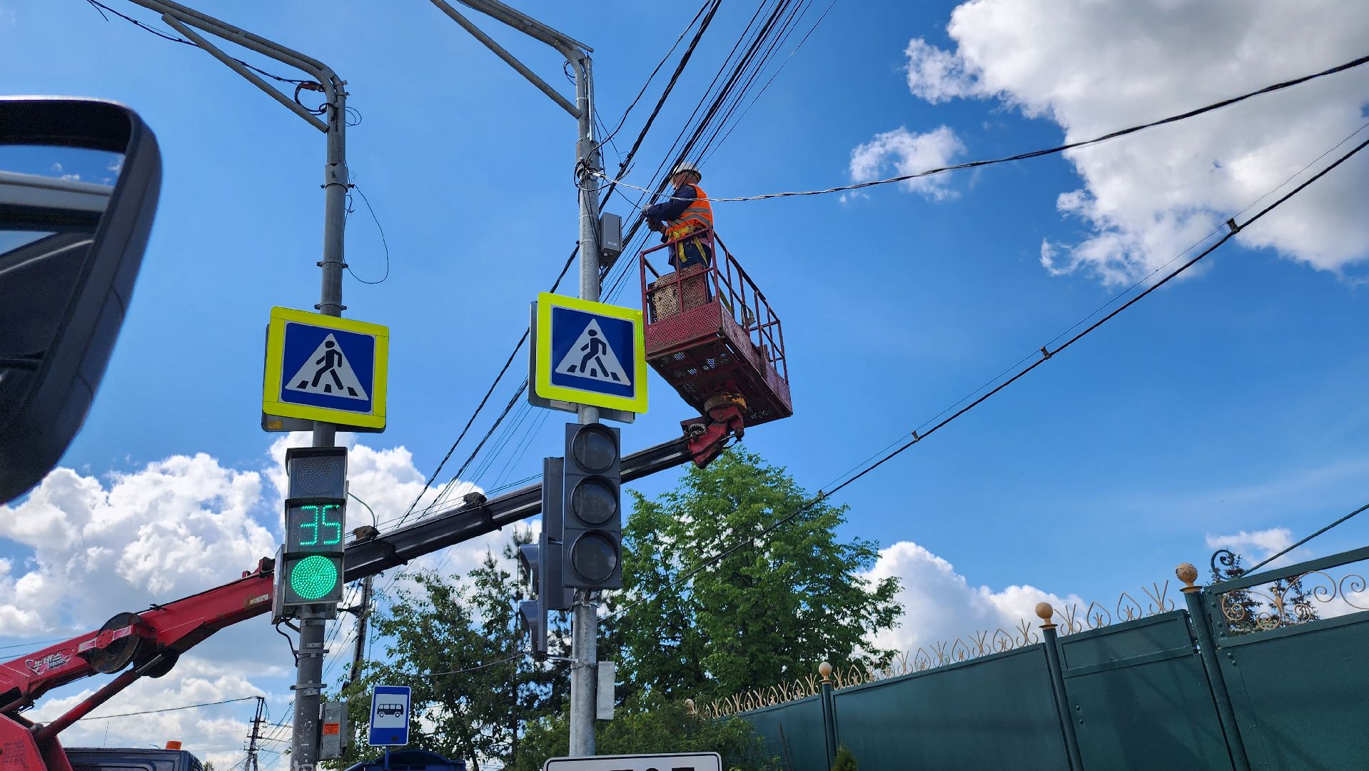 светофор, замена , консоль, столб, электричество , переход, пешеходный переход, домодедово, каширское шоссе ,