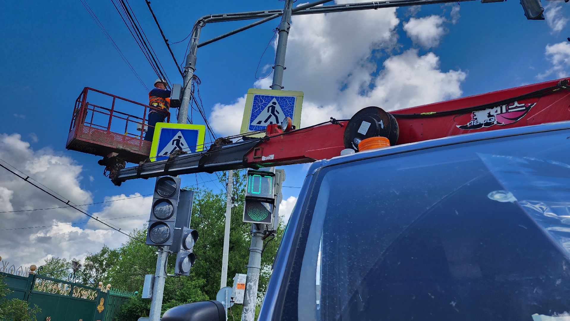 светофор, замена , консоль, столб, электричество , переход, пешеходный переход, домодедово, каширское шоссе ,