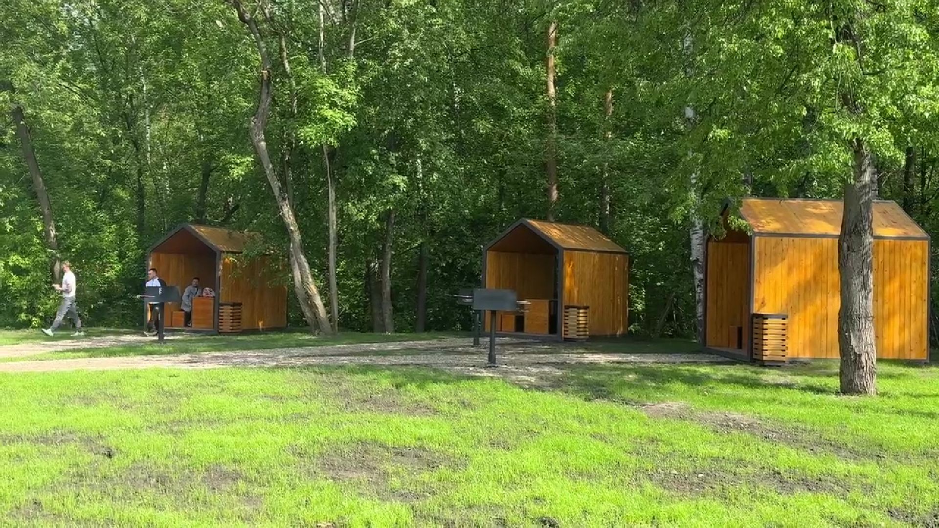 реутов, зона шашлыков, жарим мясо, беседки,