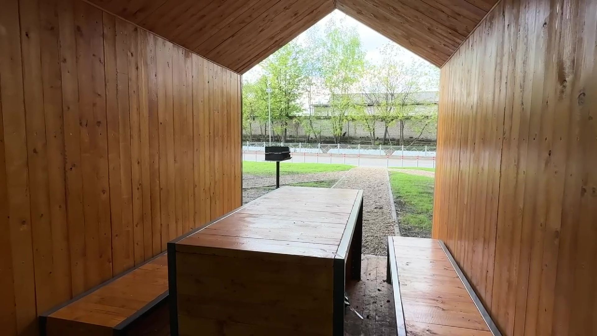 реутов, зона шашлыков, жарим мясо, беседки,