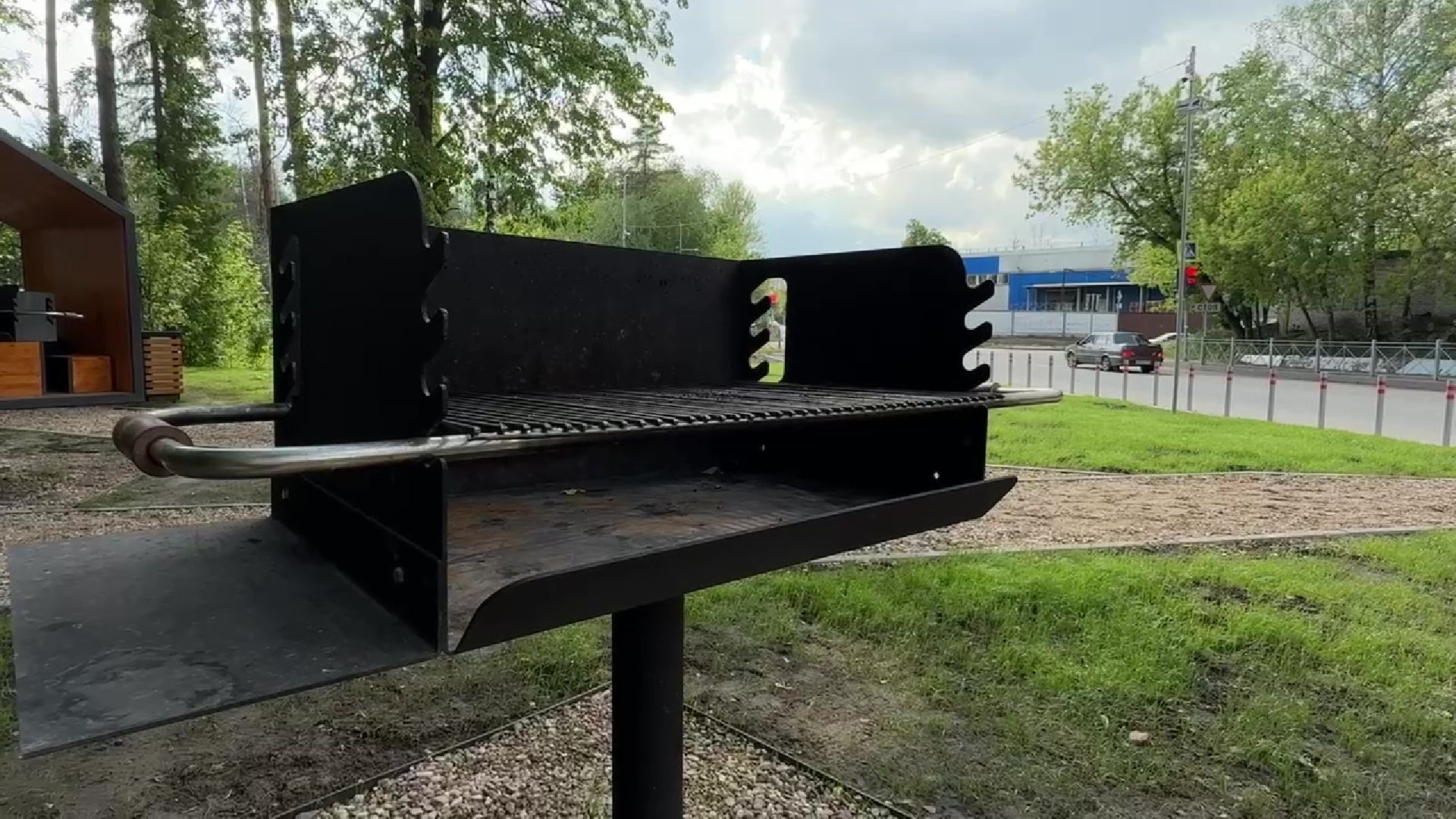 реутов, зона шашлыков, жарим мясо, беседки,