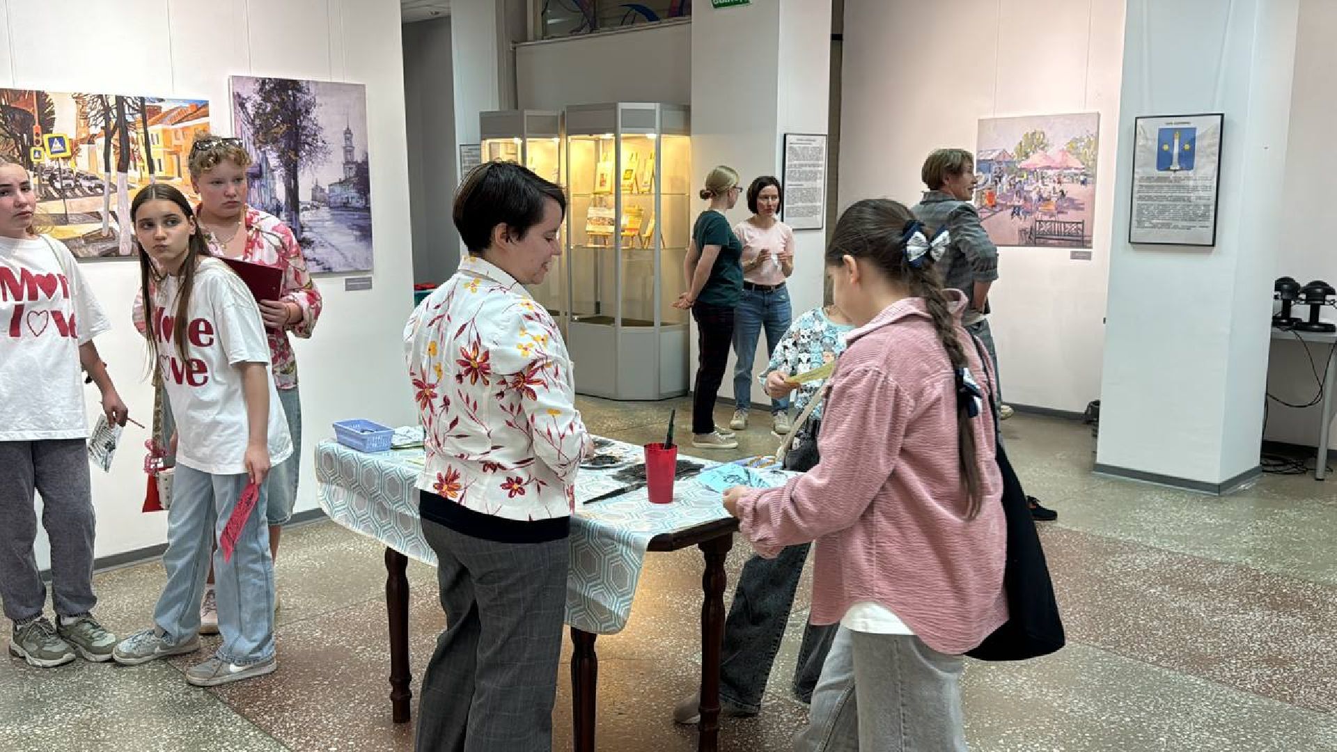 выставка, открытие, виртуальная реальность, картинная галерея,