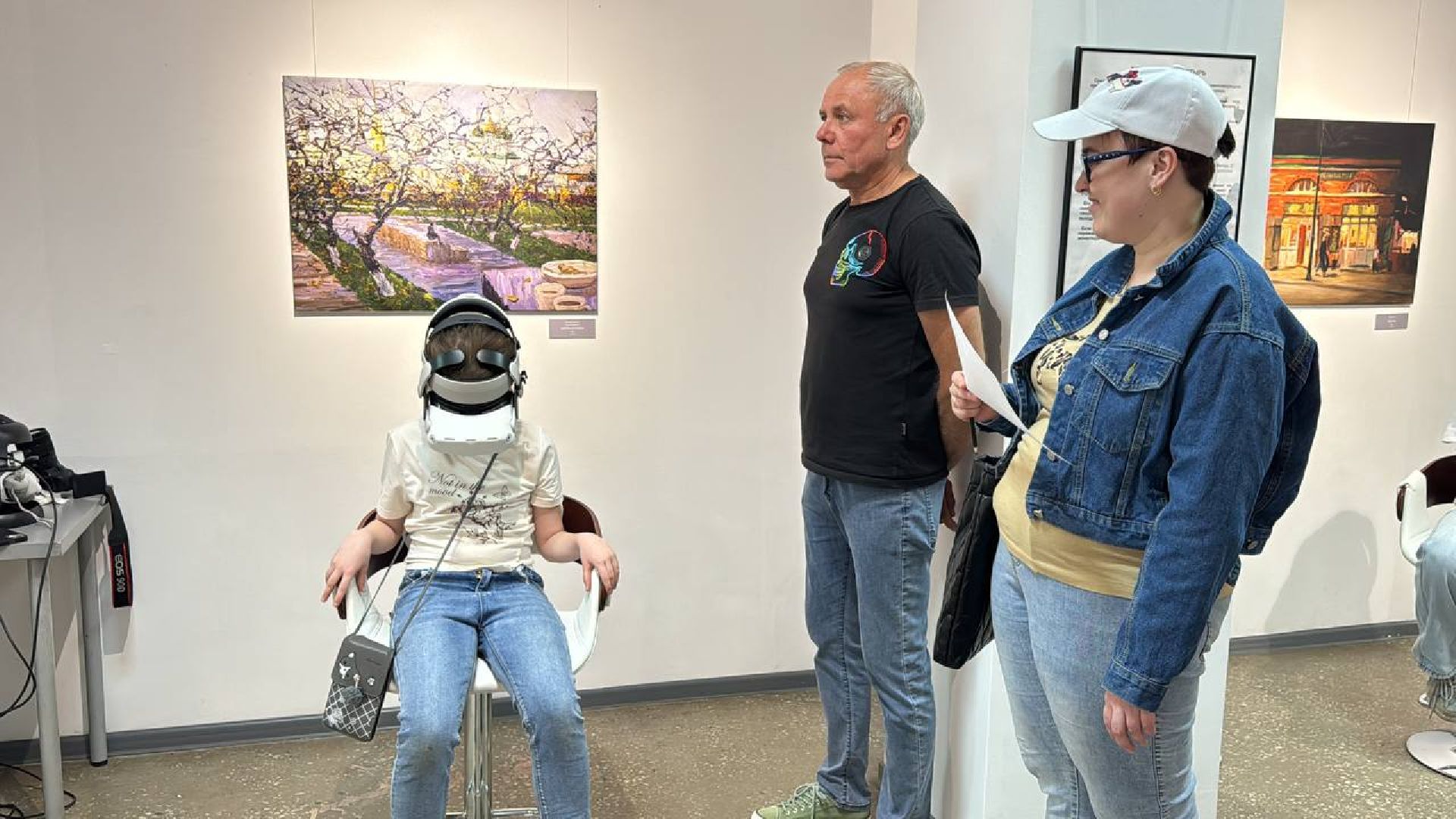 выставка, открытие, виртуальная реальность, картинная галерея,