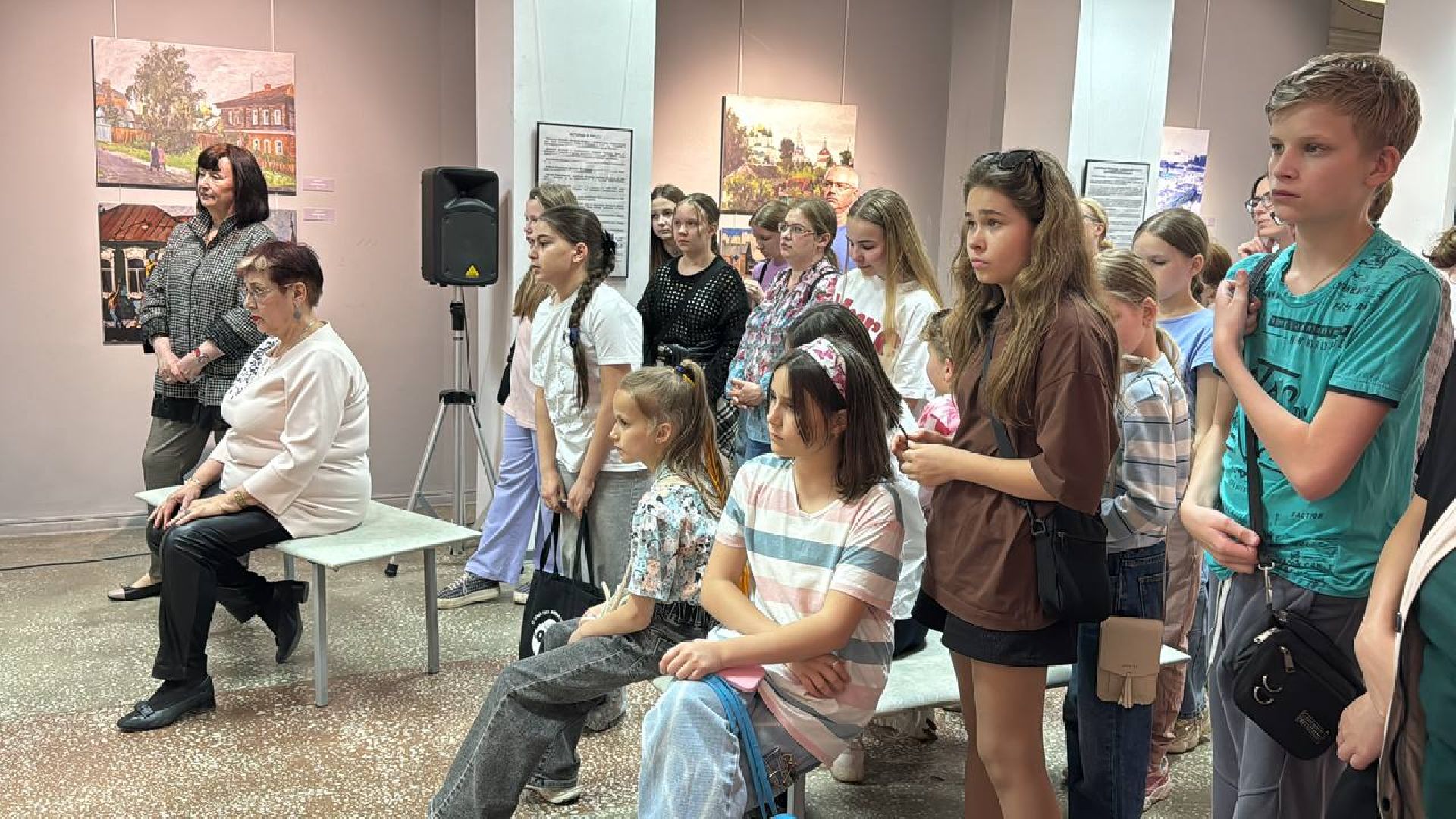 выставка, открытие, виртуальная реальность, картинная галерея,