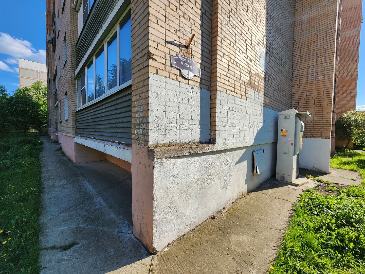 чехов, выездная администрация, встреча с жителями, обращения граждан, улица чехова, жилой дом, ремонт в подъезде, уборка в подъезде, содержание жилого дома, мбу чеховское благоустройство, глава округа михаил собакин,