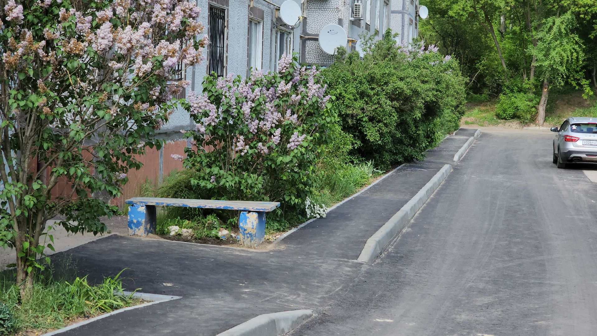 кашира, благоустройство, комплексное благоустройство дворов, асфальт, бордюры, входные группы, парковка,