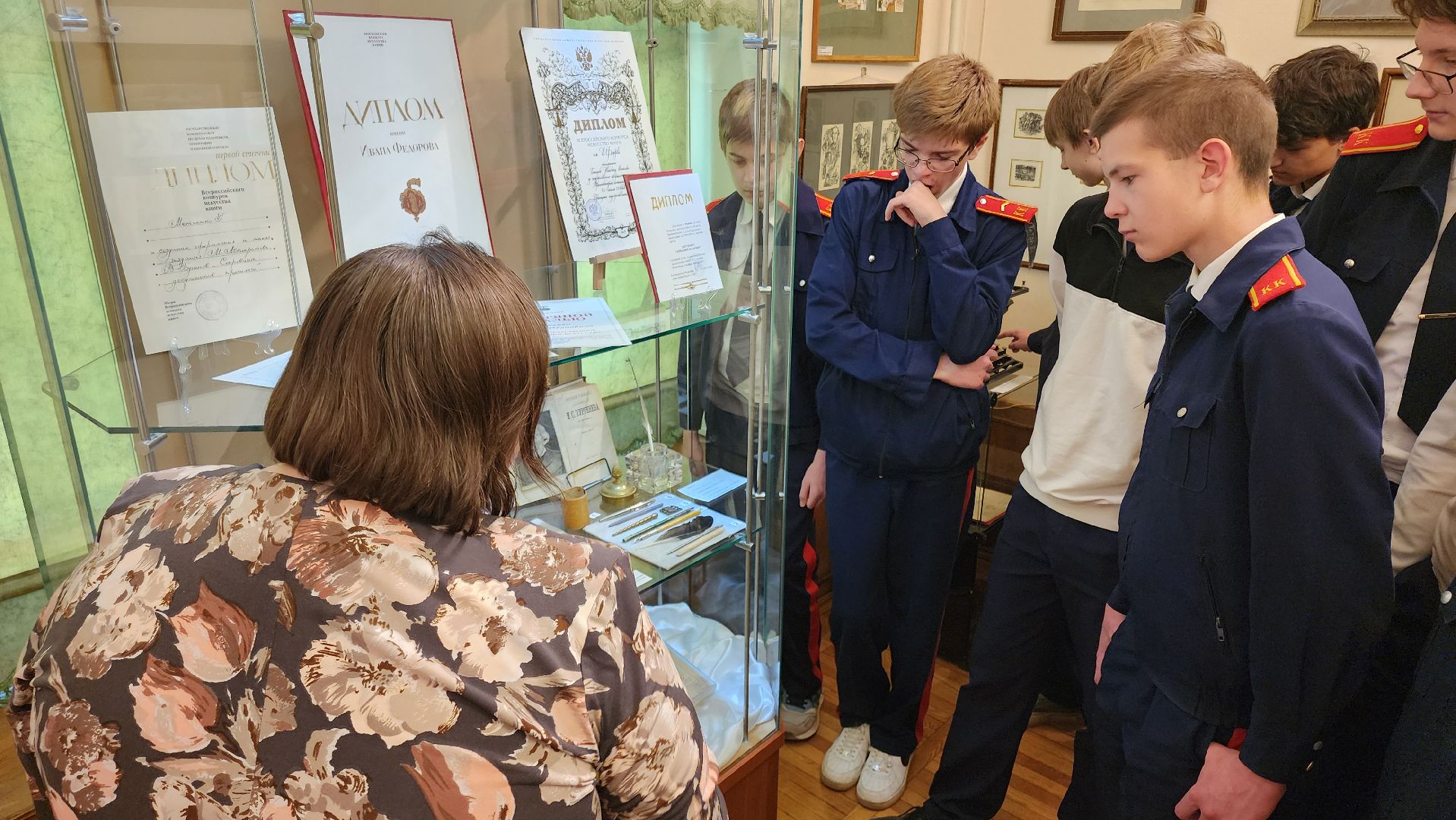 кашира, краеведческий музей, художники-графики, иллюстрации, метченко, найденко, харламов, выставка,