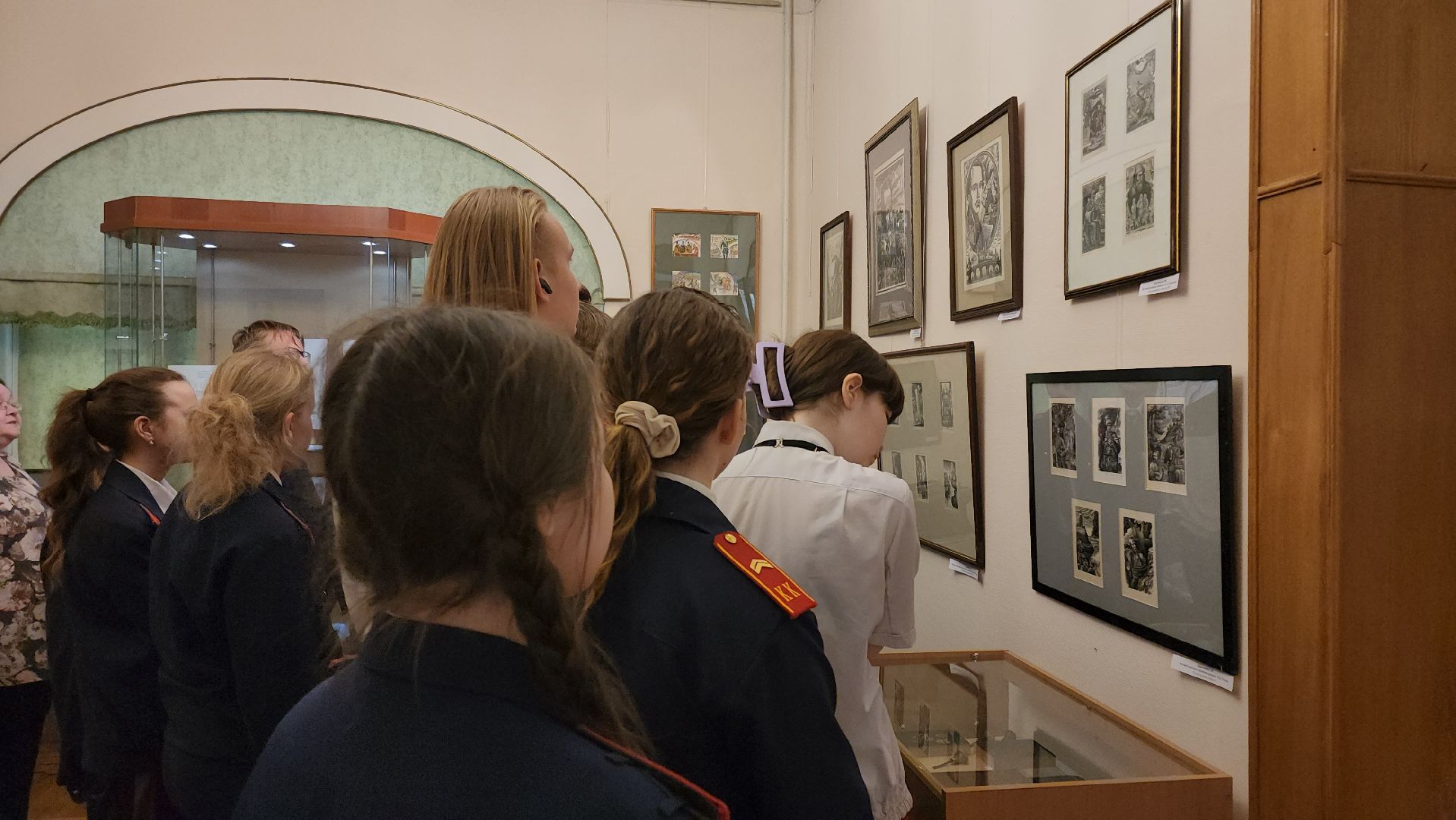 кашира, краеведческий музей, художники-графики, иллюстрации, метченко, найденко, харламов, выставка,