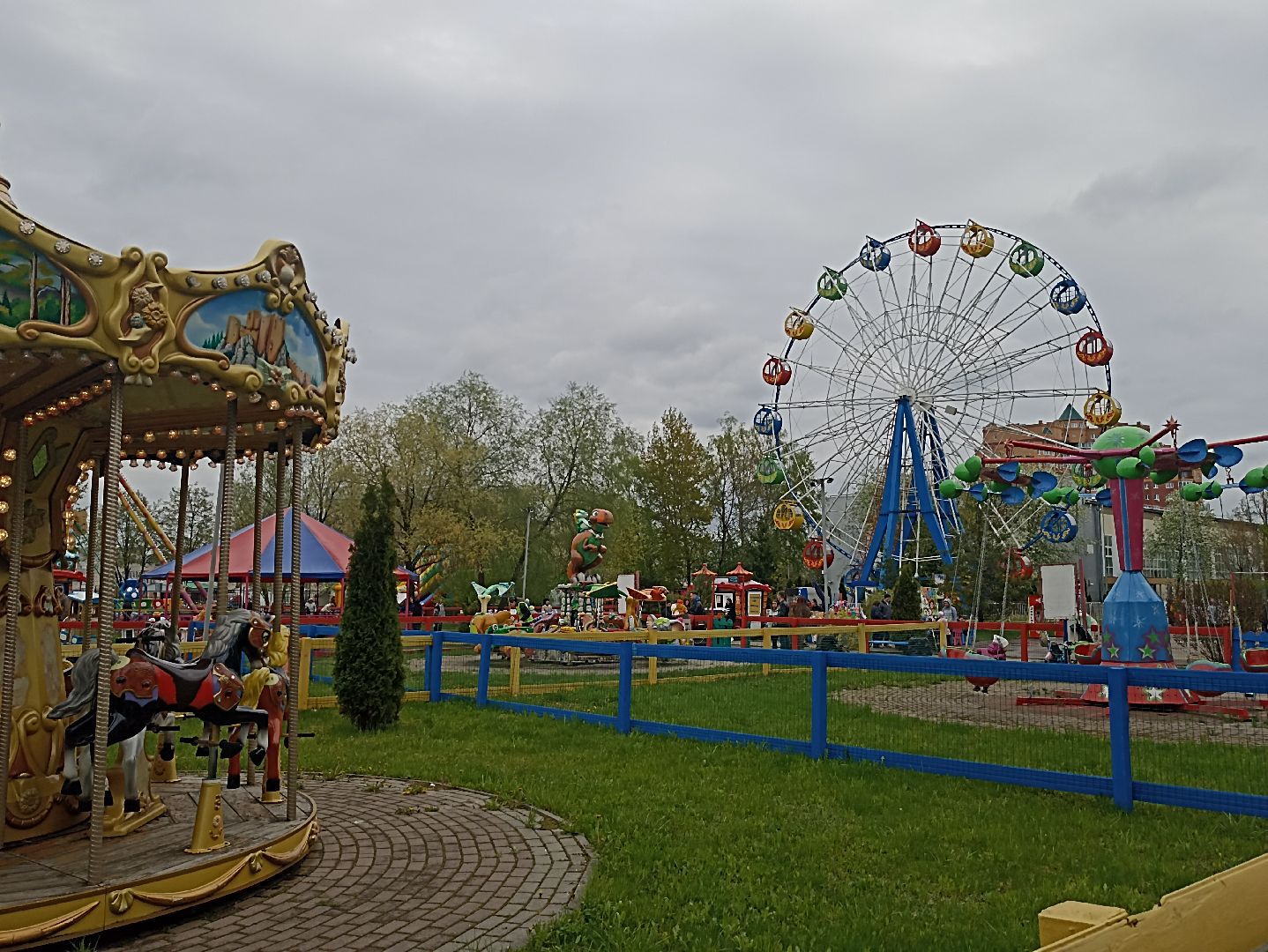 Серпухов, Подмосковье, дети, парк, аттракционы, весна, семья