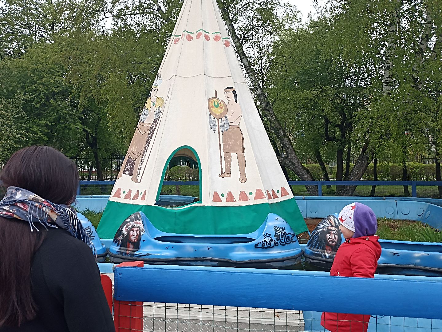 Серпухов, Подмосковье, дети, парк, аттракционы, весна, семья