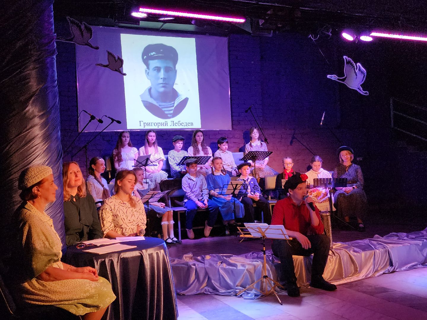 сергиев посад, дк октябрь, лидия лебедева, автобиография, александр кравченко, спектакль,