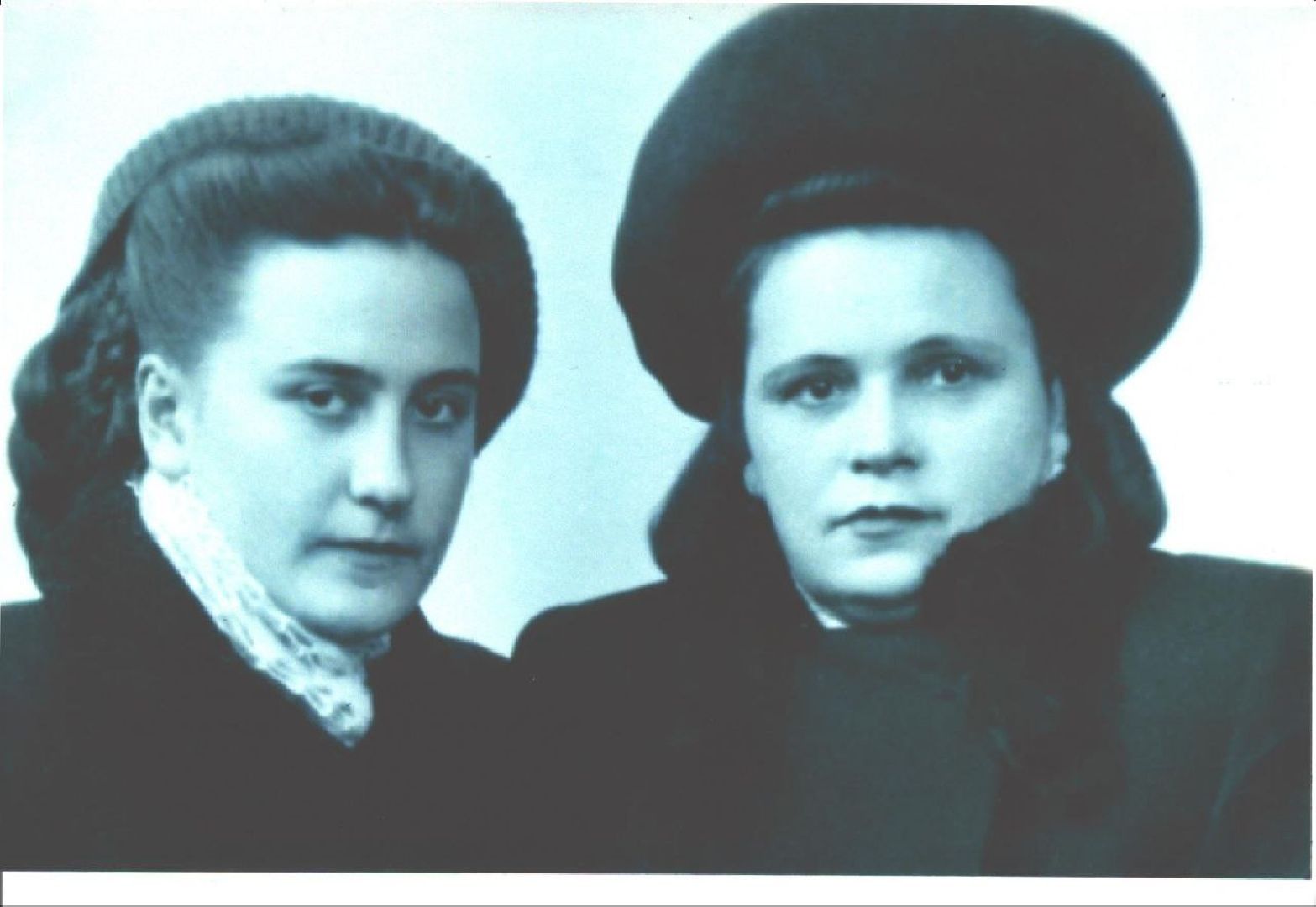 сергиев посад, дк октябрь, лидия лебедева, автобиография, александр кравченко, спектакль,