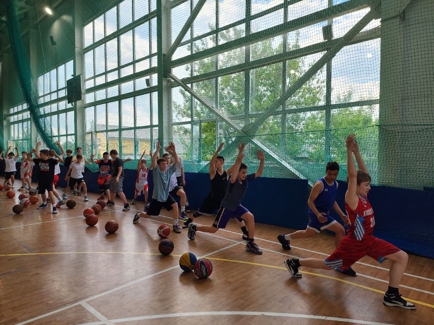 королёв, профессиональный баскетбол, стадион металлист в королеве, кирилл попов,