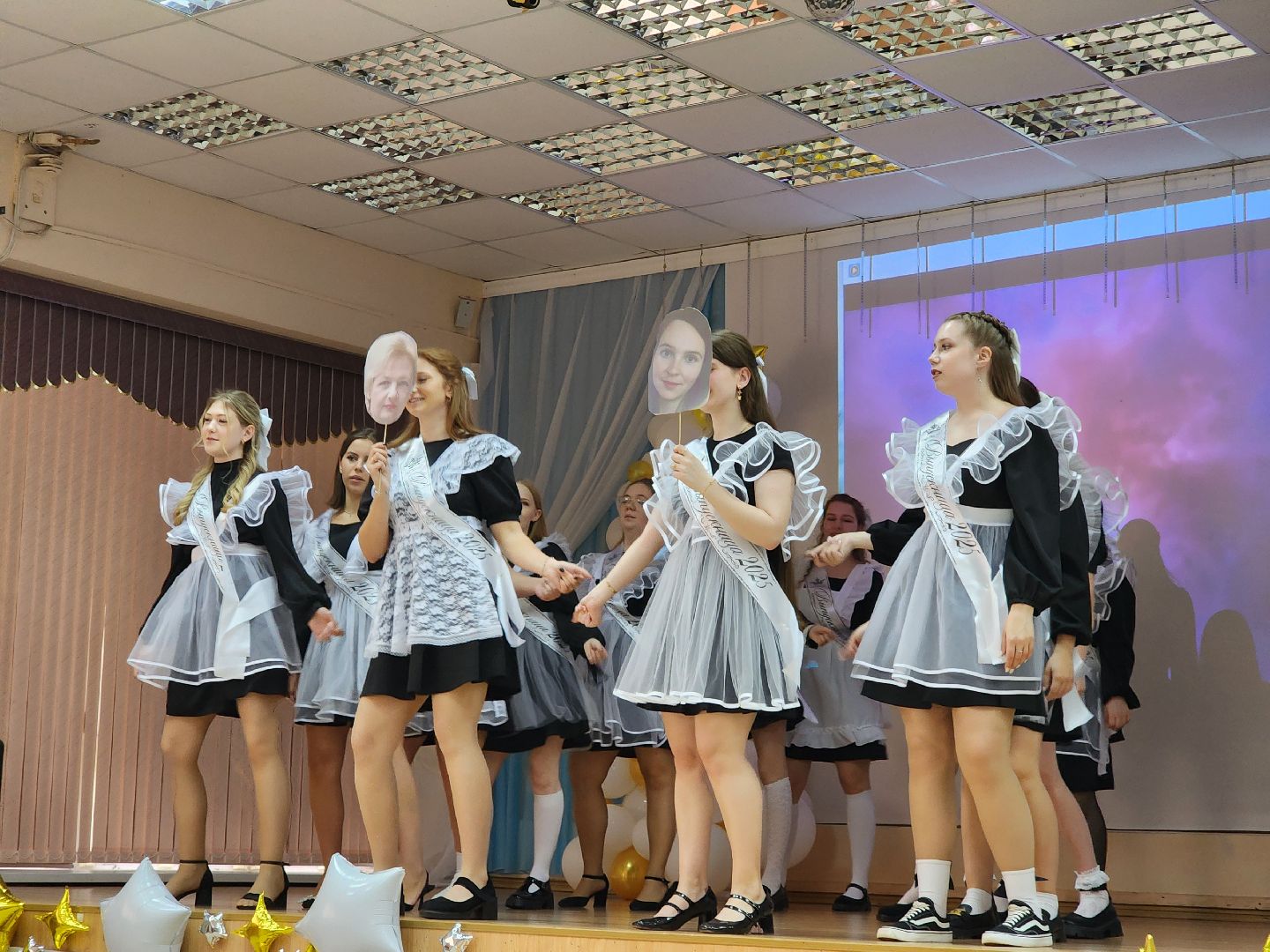 Электросталь , Общество, Образование,  Гимназия, Последний звонок, Выпускники,