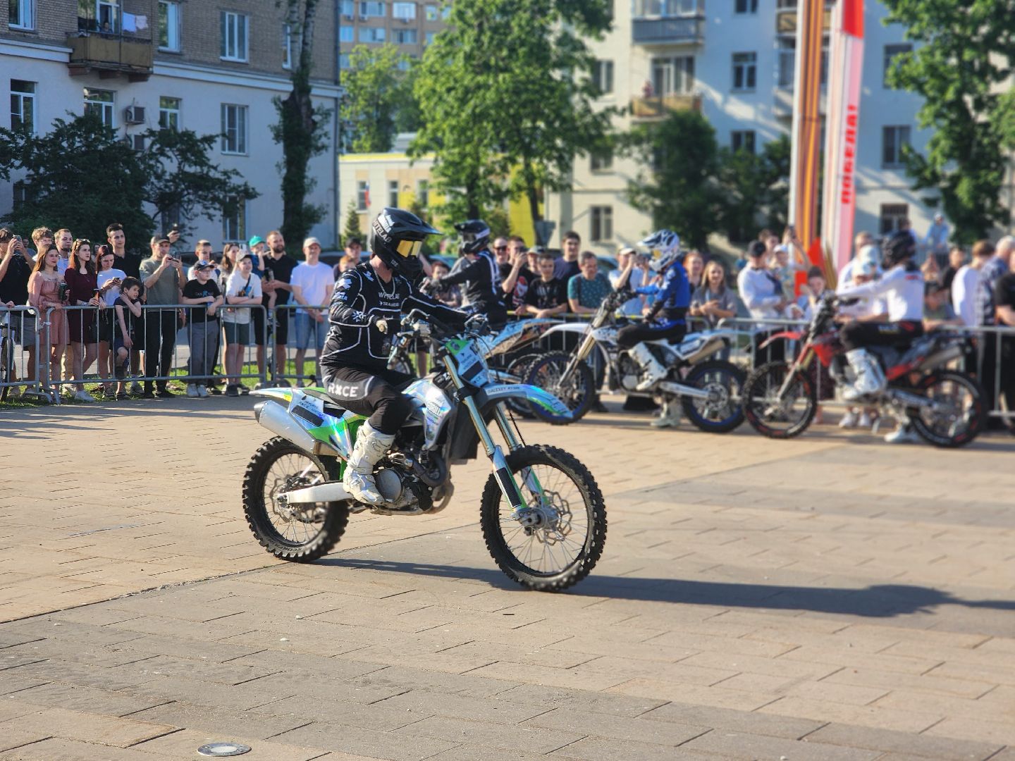 королёв, мотокросс, трюки на мотоциклах,