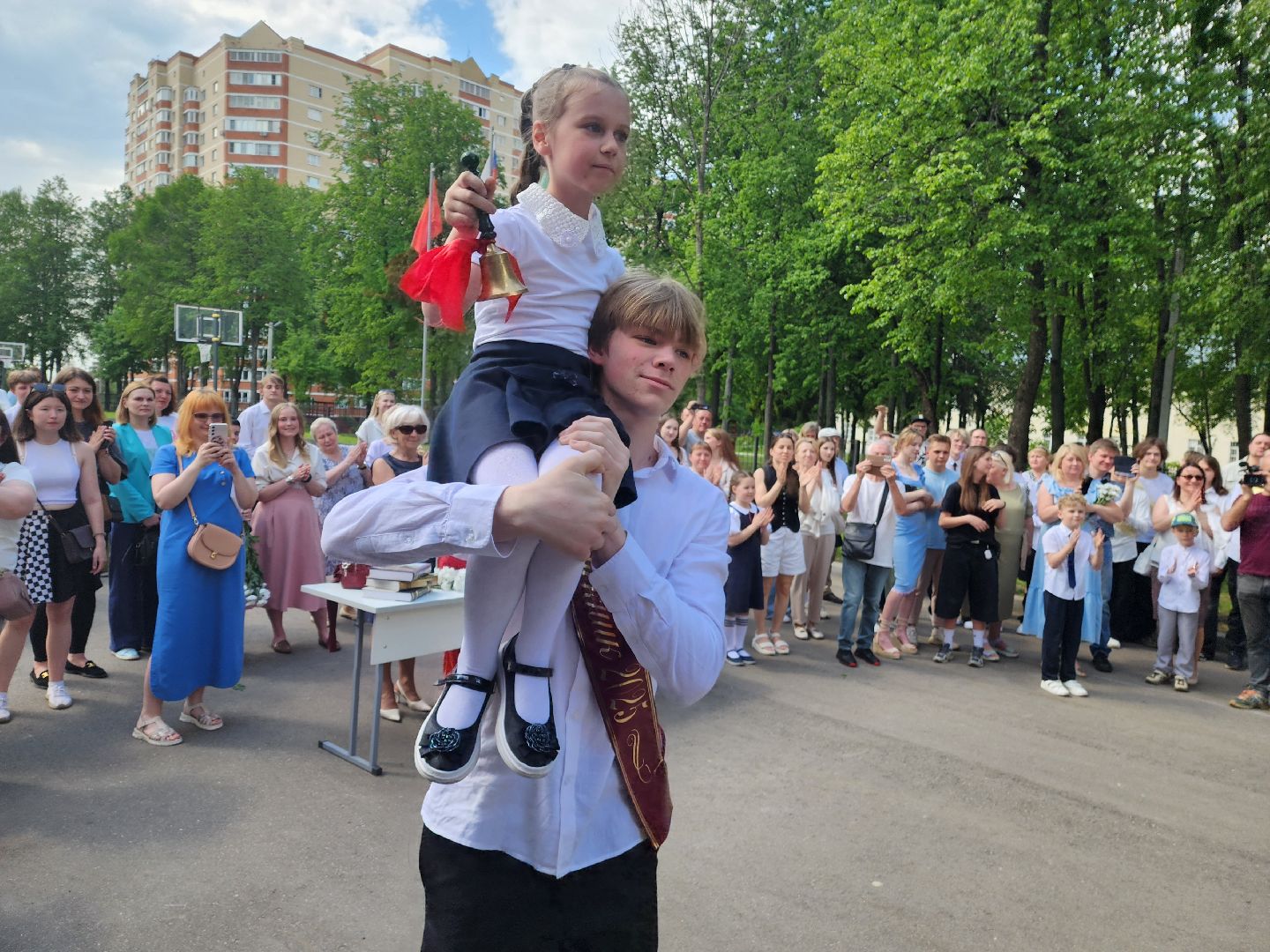 городской округ пушкинский, красноармейск, центр образования, последний звонок 11 класс,