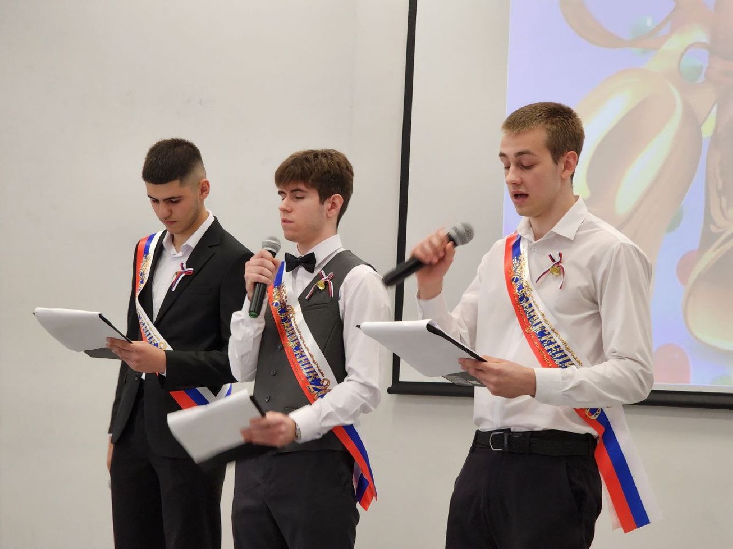 солнечногорск, последний звонок, 11 класс, ученики, школа,