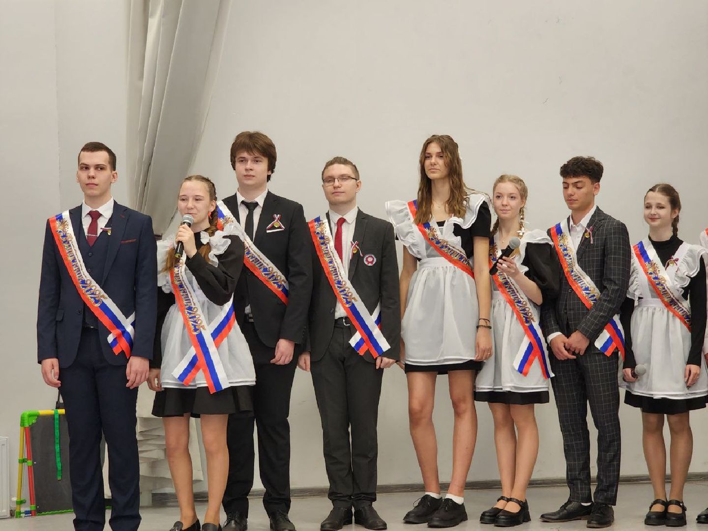 солнечногорск, последний звонок, 11 класс, ученики, школа,