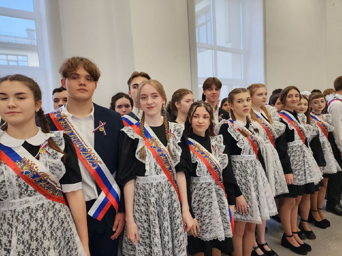 солнечногорск, последний звонок, 11 класс, ученики, школа,