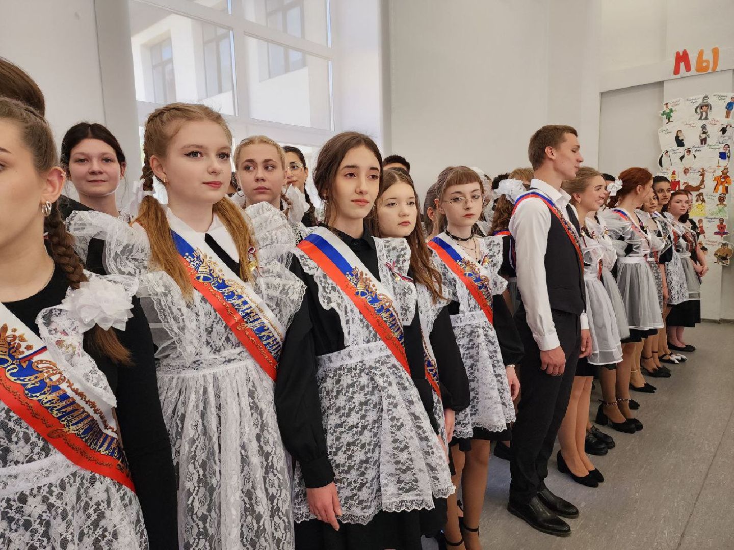 солнечногорск, последний звонок, 11 класс, ученики, школа,